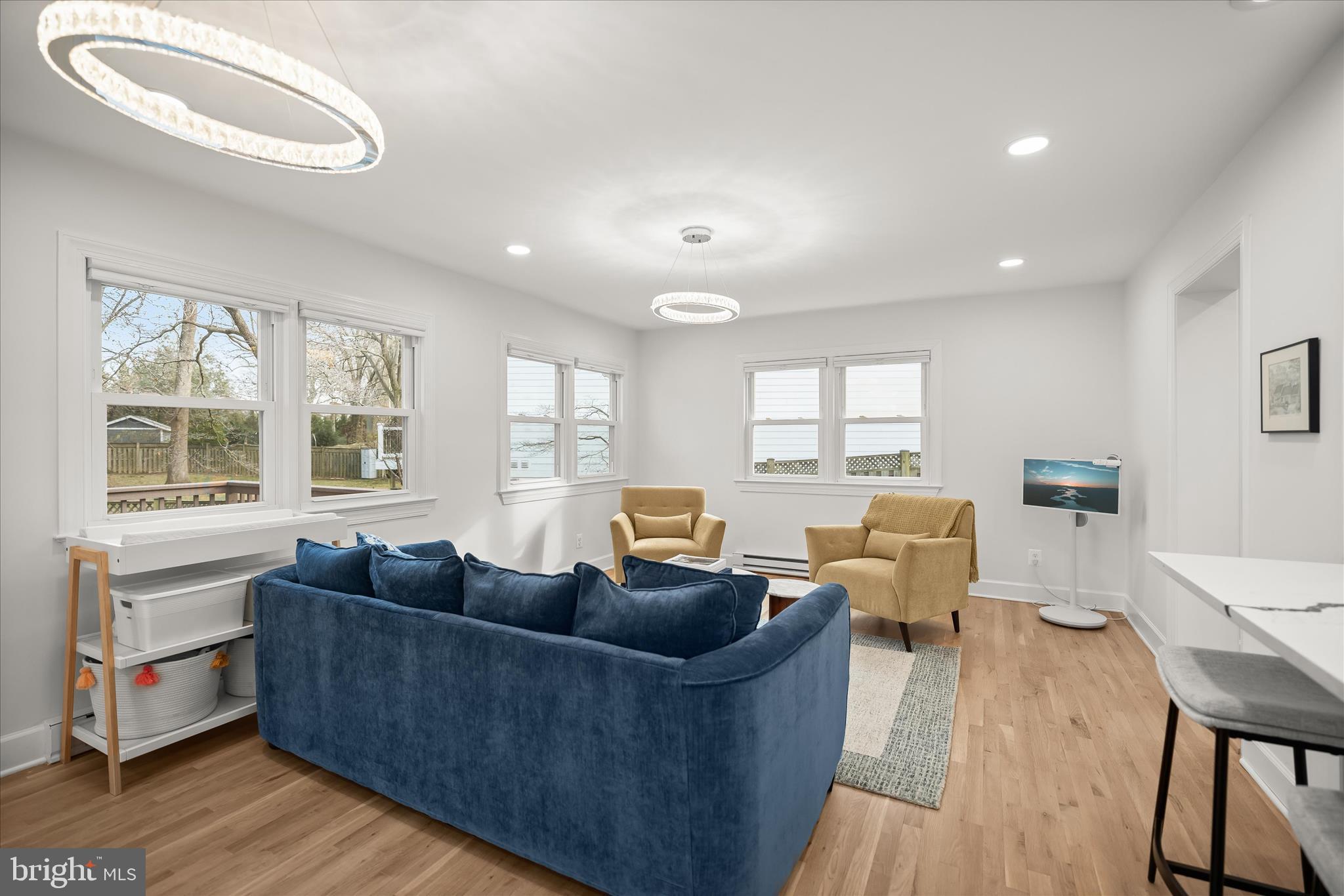 VICTORIA WOODS - Residential