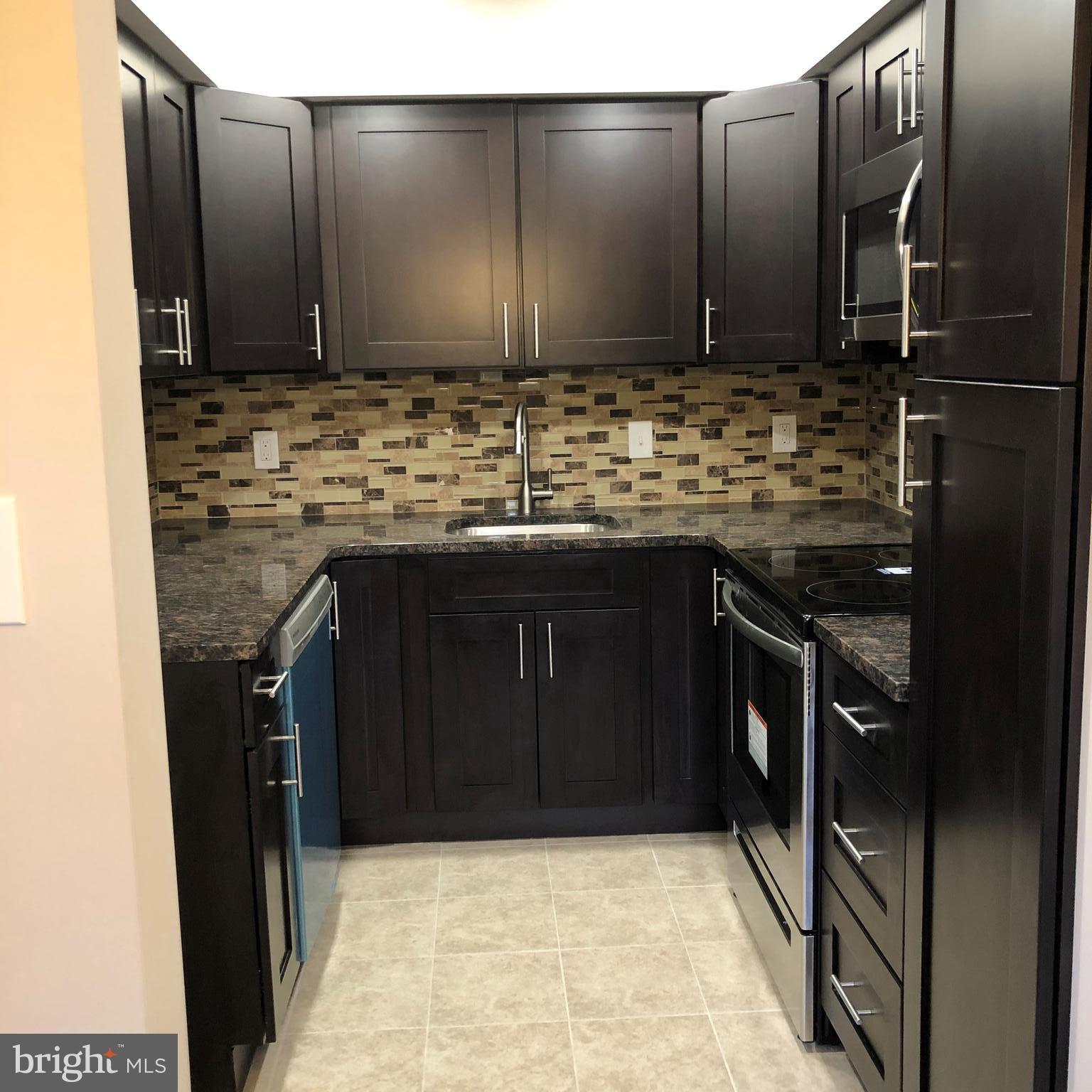 YARDLEY COMMONS - Residential Lease