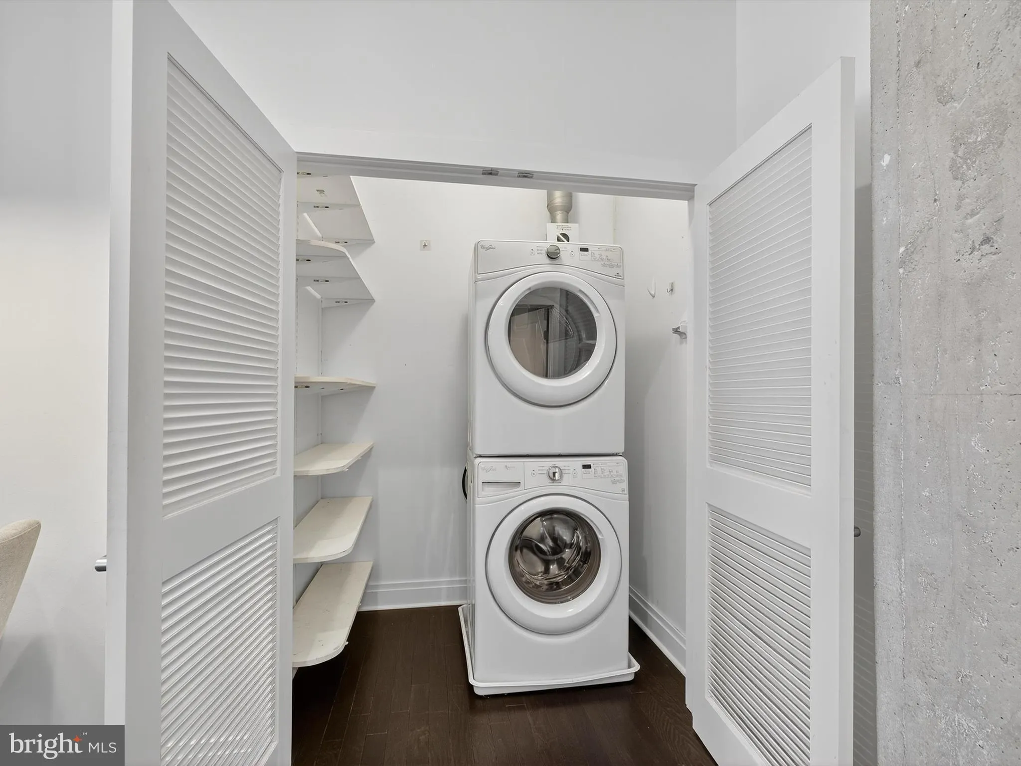 Lancaster, Pennsylvania 17603, United States, 2 Bedrooms Bedrooms, ,2 BathroomsBathrooms,Residential,Active,213354