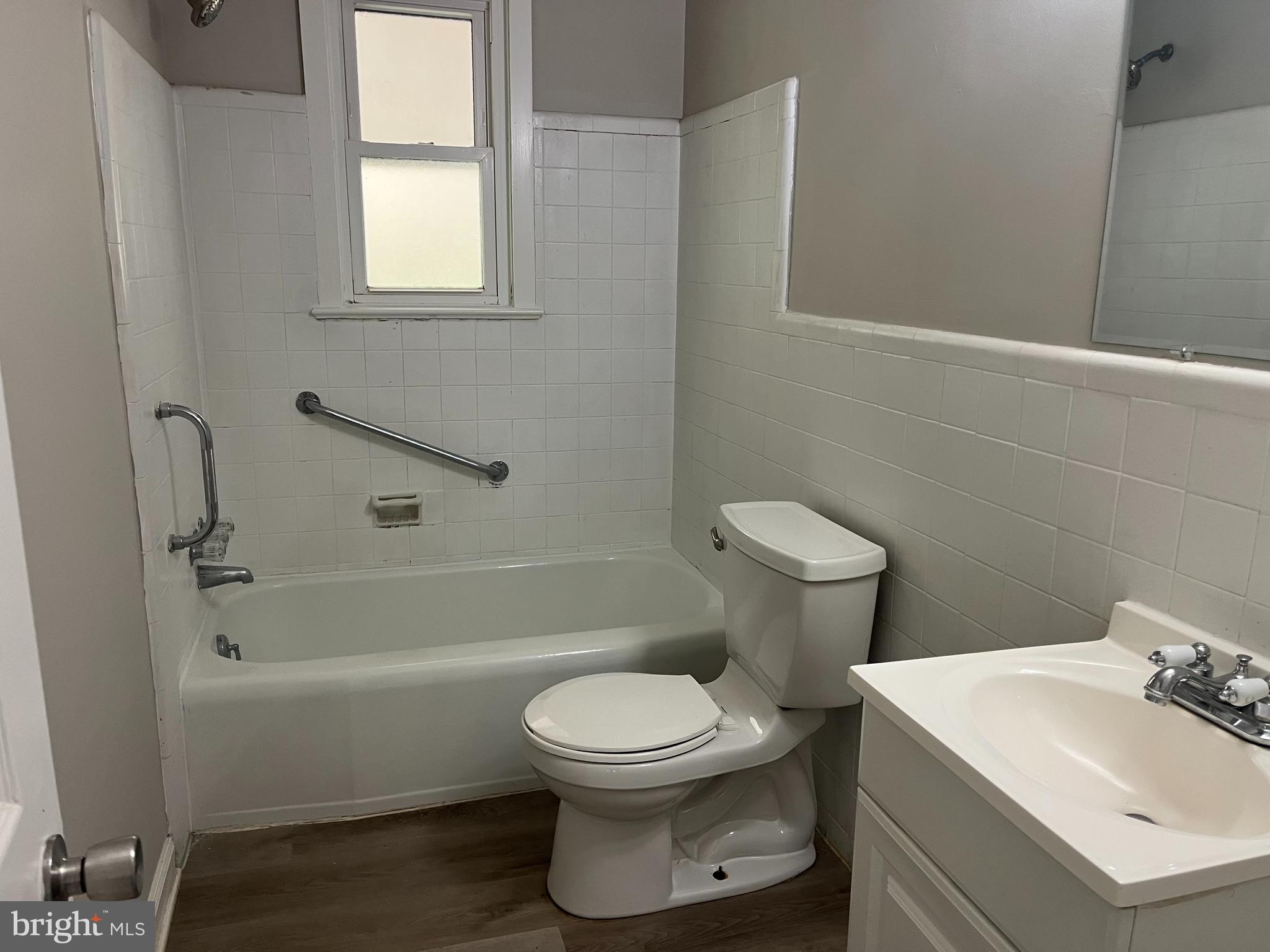 GLENSIDE - Residential