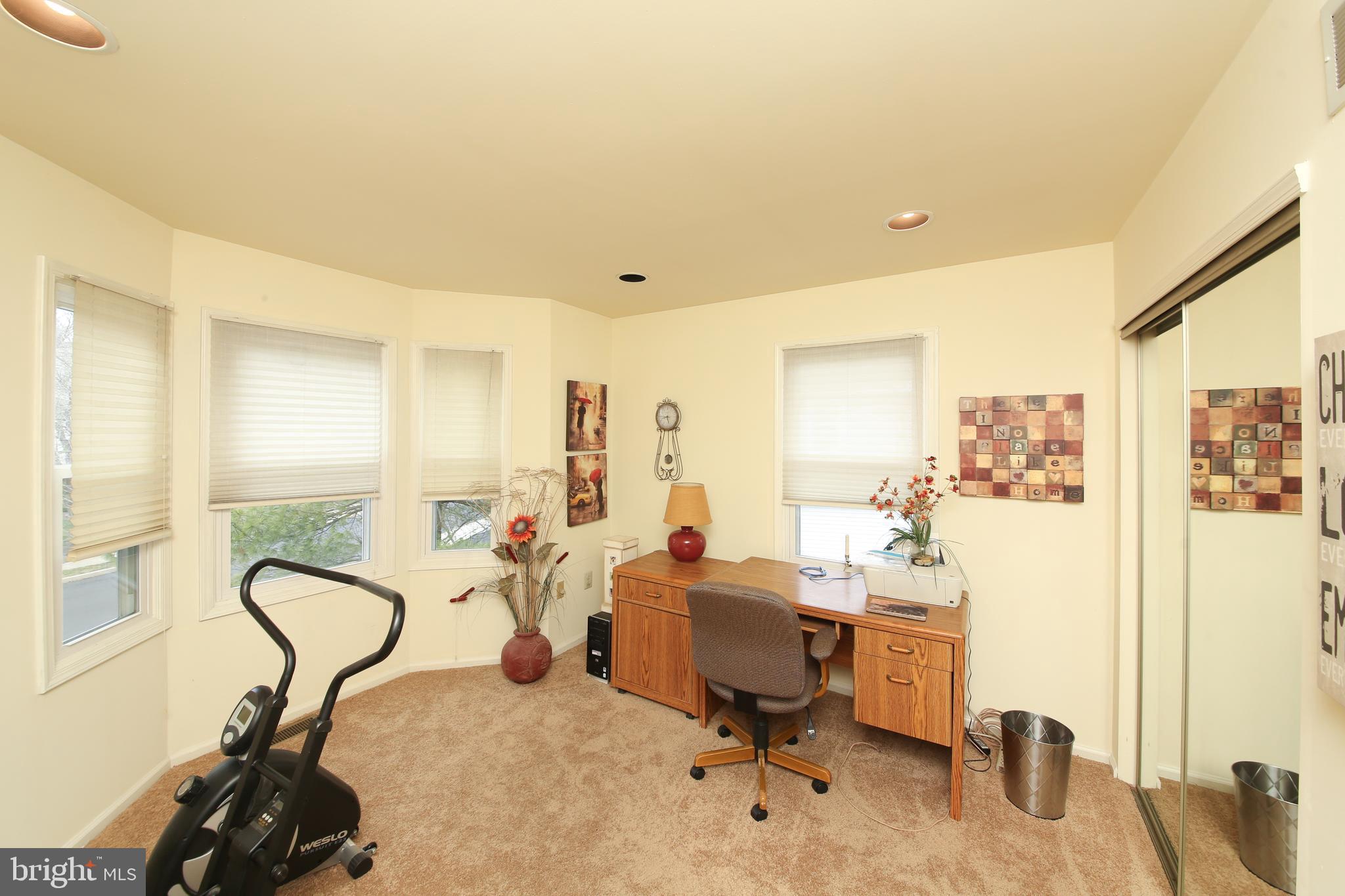 MONTGOMERY GREENE - Residential