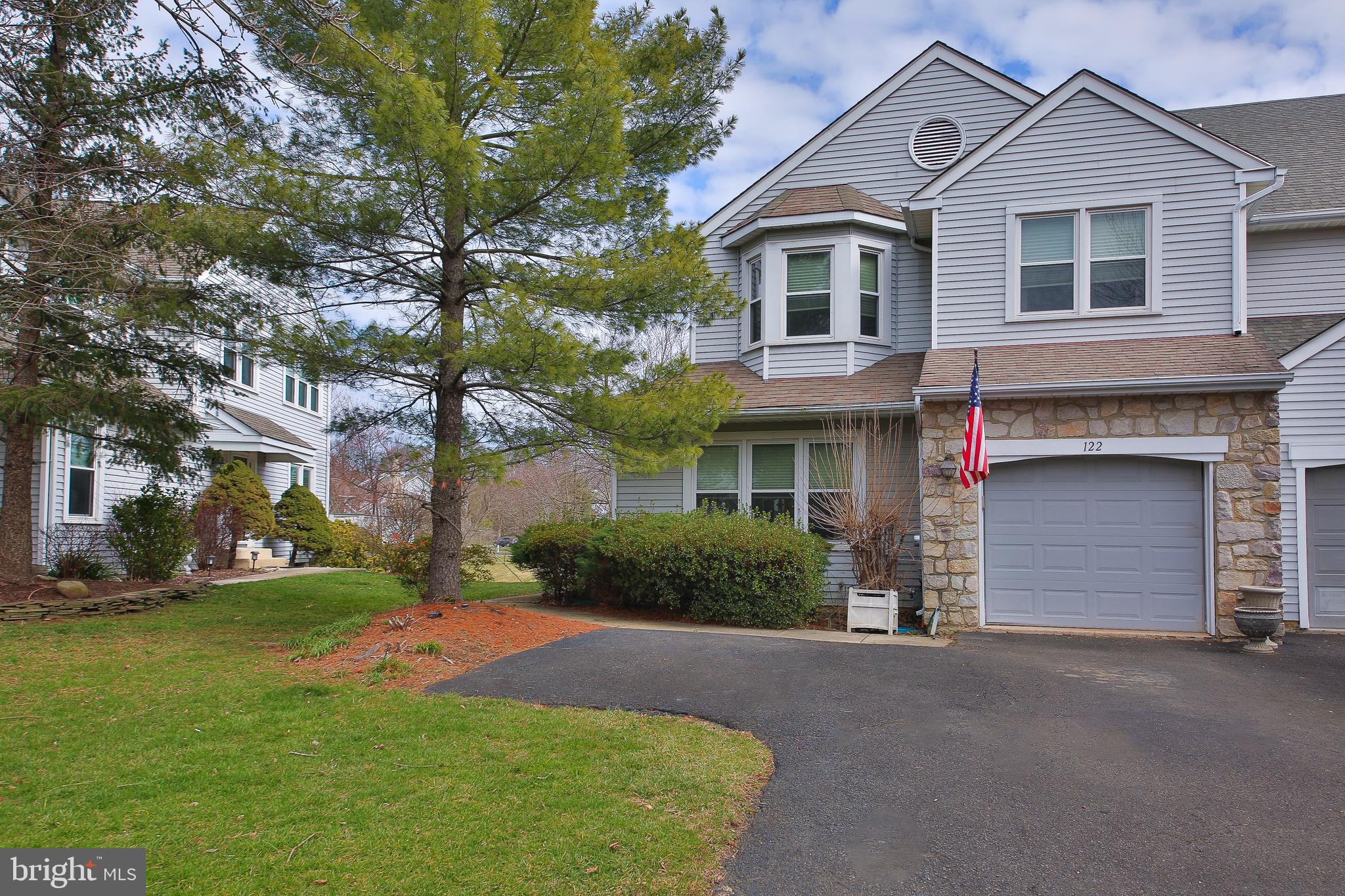 MONTGOMERY GREENE - Residential