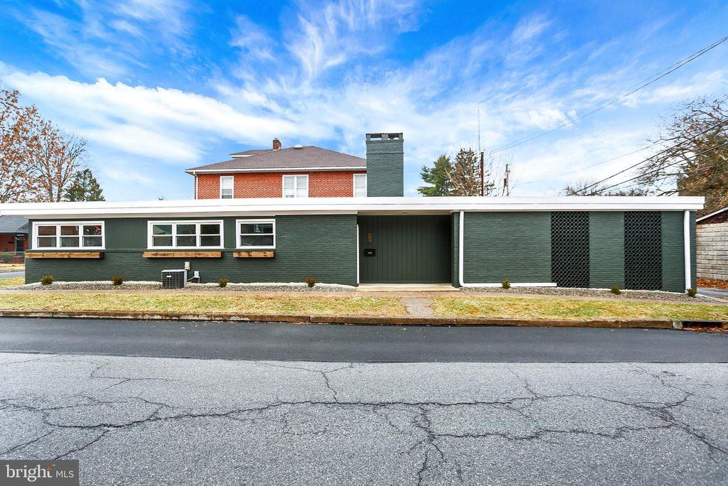 Photo of 421 Lewis Street, HARRISBURG, PA 17110 (MLS # PADA2056452)