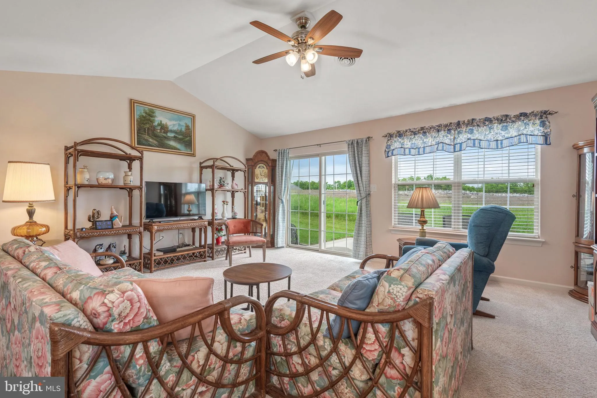 Lancaster, Pennsylvania 17603, United States, 3 Bedrooms Bedrooms, ,3 BathroomsBathrooms,Residential,Pending,143129