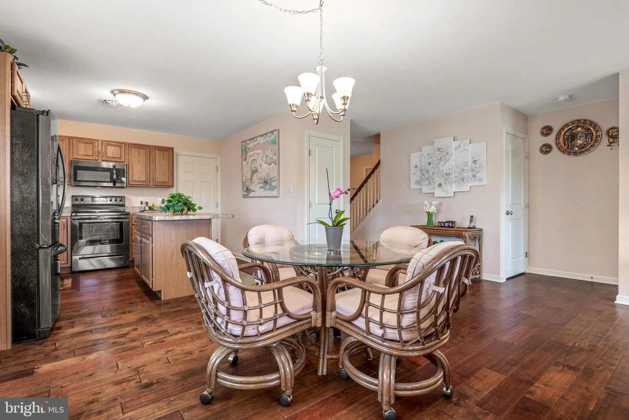 Lancaster, Pennsylvania 17603, United States, 3 Bedrooms Bedrooms, ,3 BathroomsBathrooms,Residential,Pending,143129