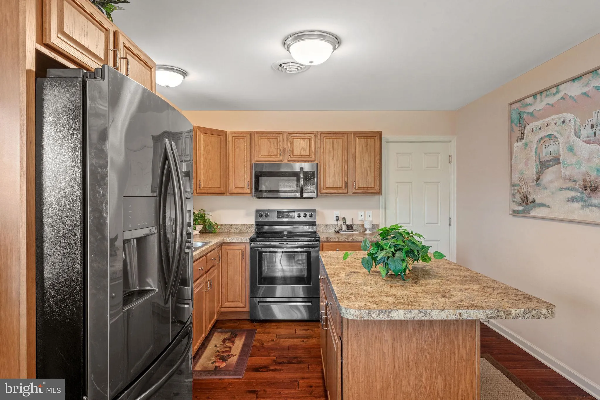 Lancaster, Pennsylvania 17603, United States, 3 Bedrooms Bedrooms, ,3 BathroomsBathrooms,Residential,Pending,143129