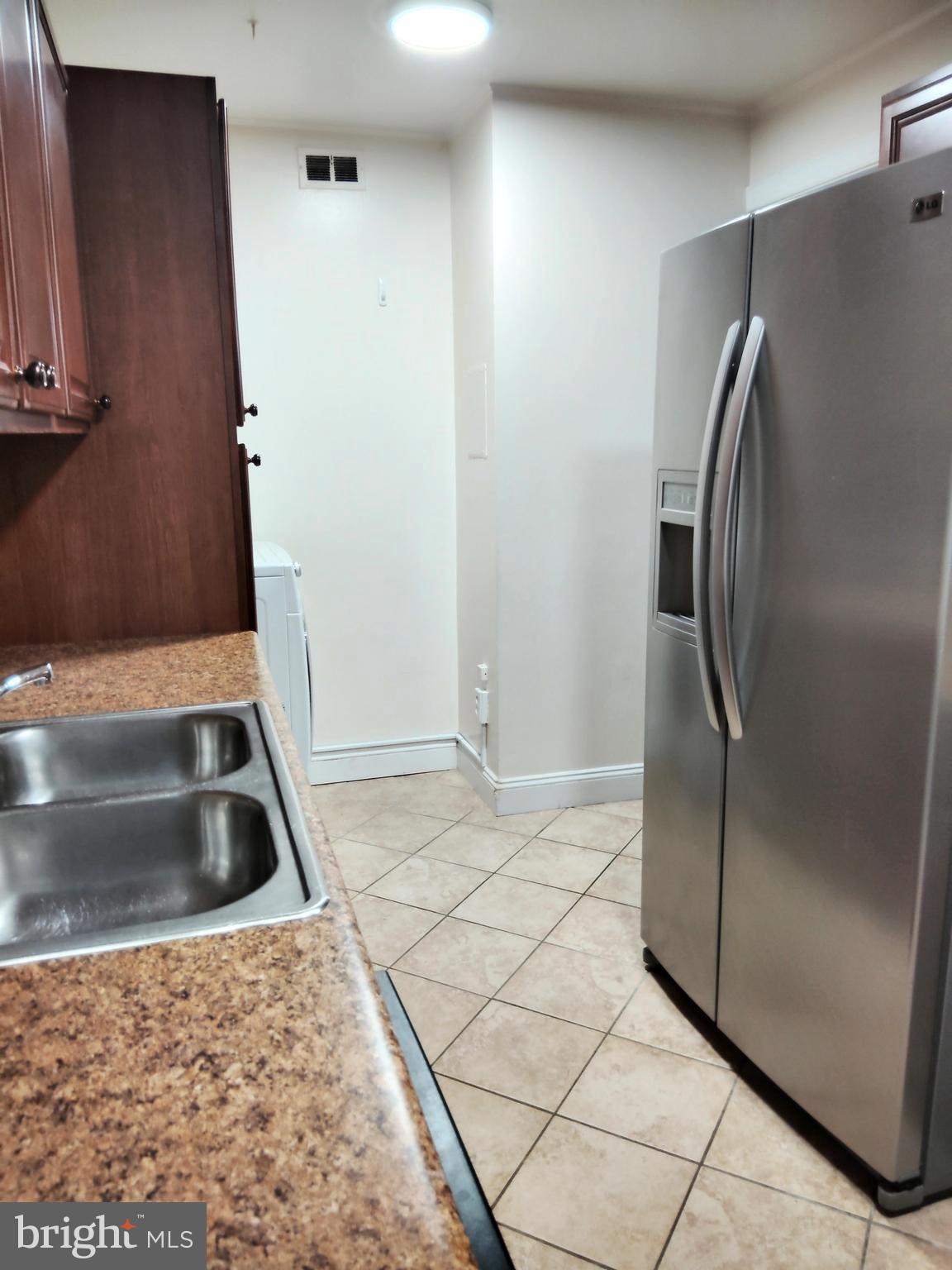 11901 PARKLAWN DRIVE 101