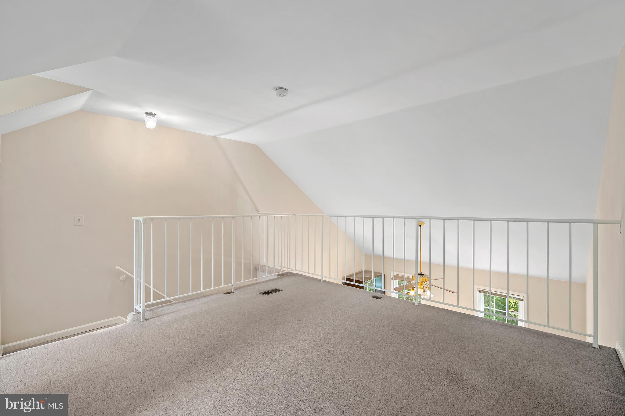 SILVER SPRING CNTRY CLUB - Residential