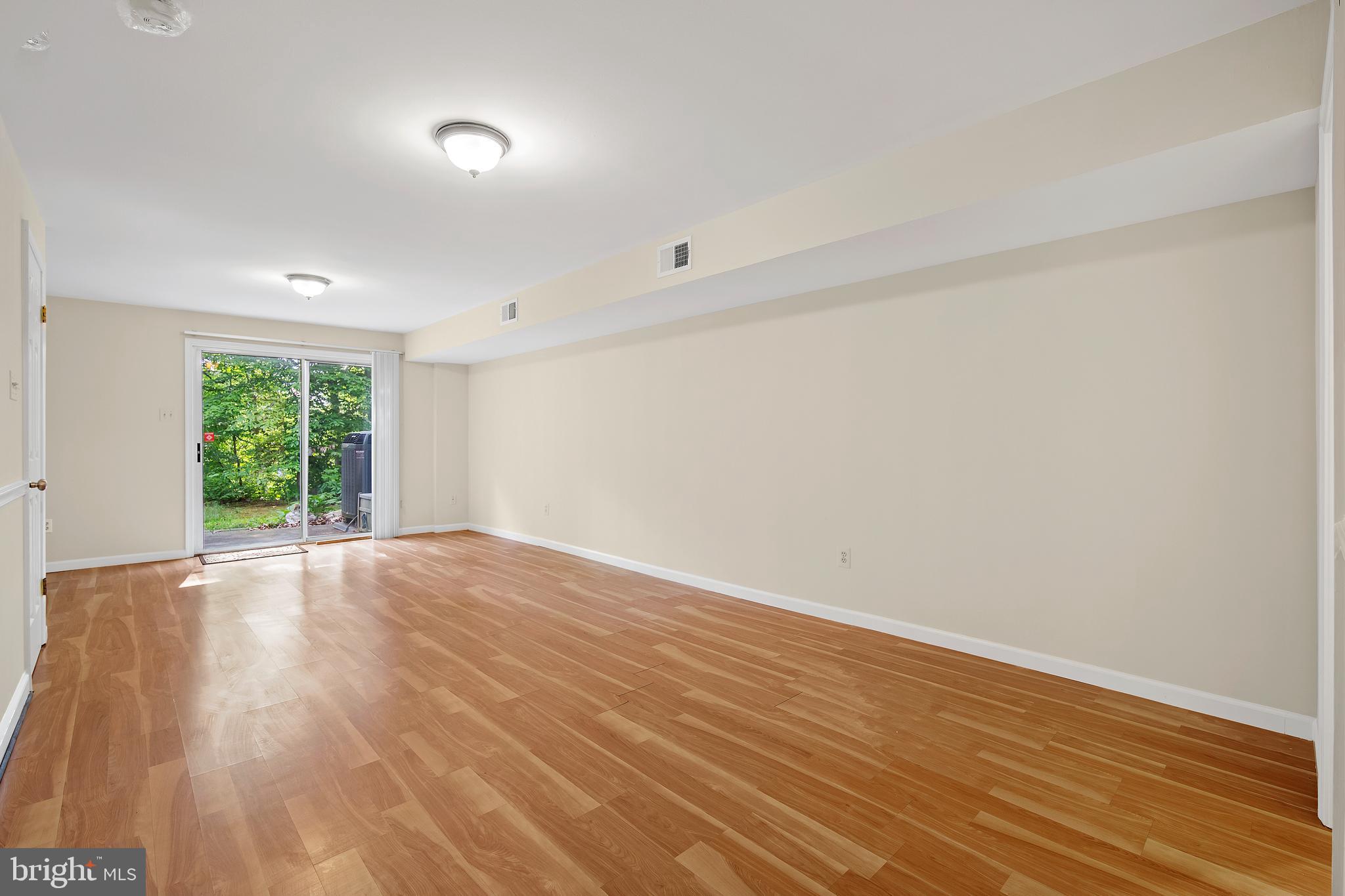 SILVER SPRING CNTRY CLUB - Residential