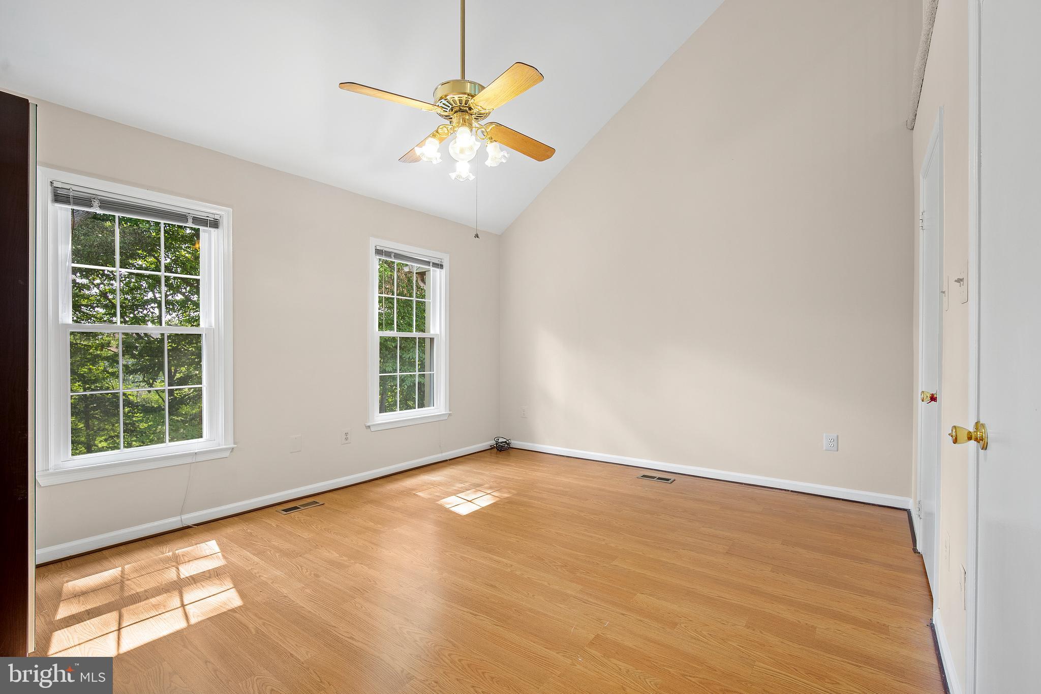 SILVER SPRING CNTRY CLUB - Residential