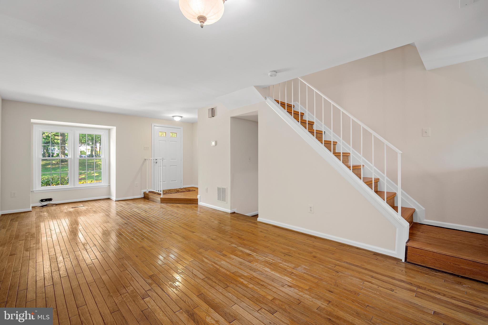 SILVER SPRING CNTRY CLUB - Residential