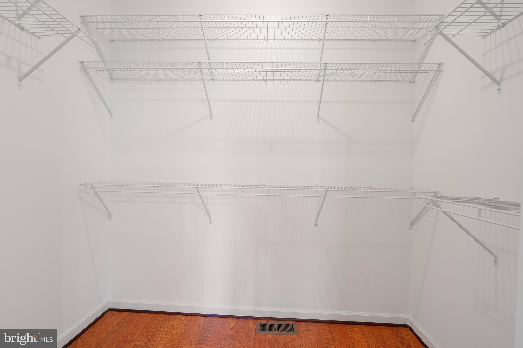 SILVER SPRING CNTRY CLUB - Residential