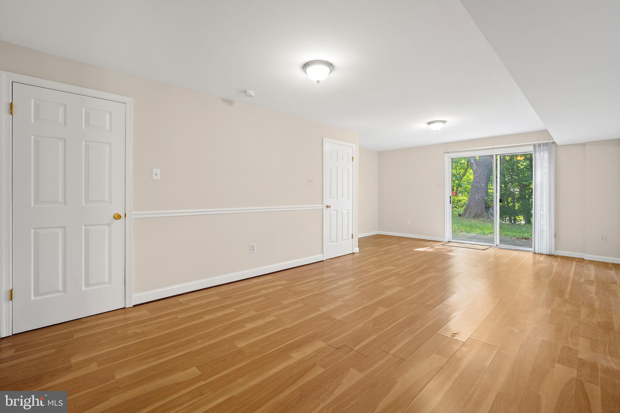 SILVER SPRING CNTRY CLUB - Residential