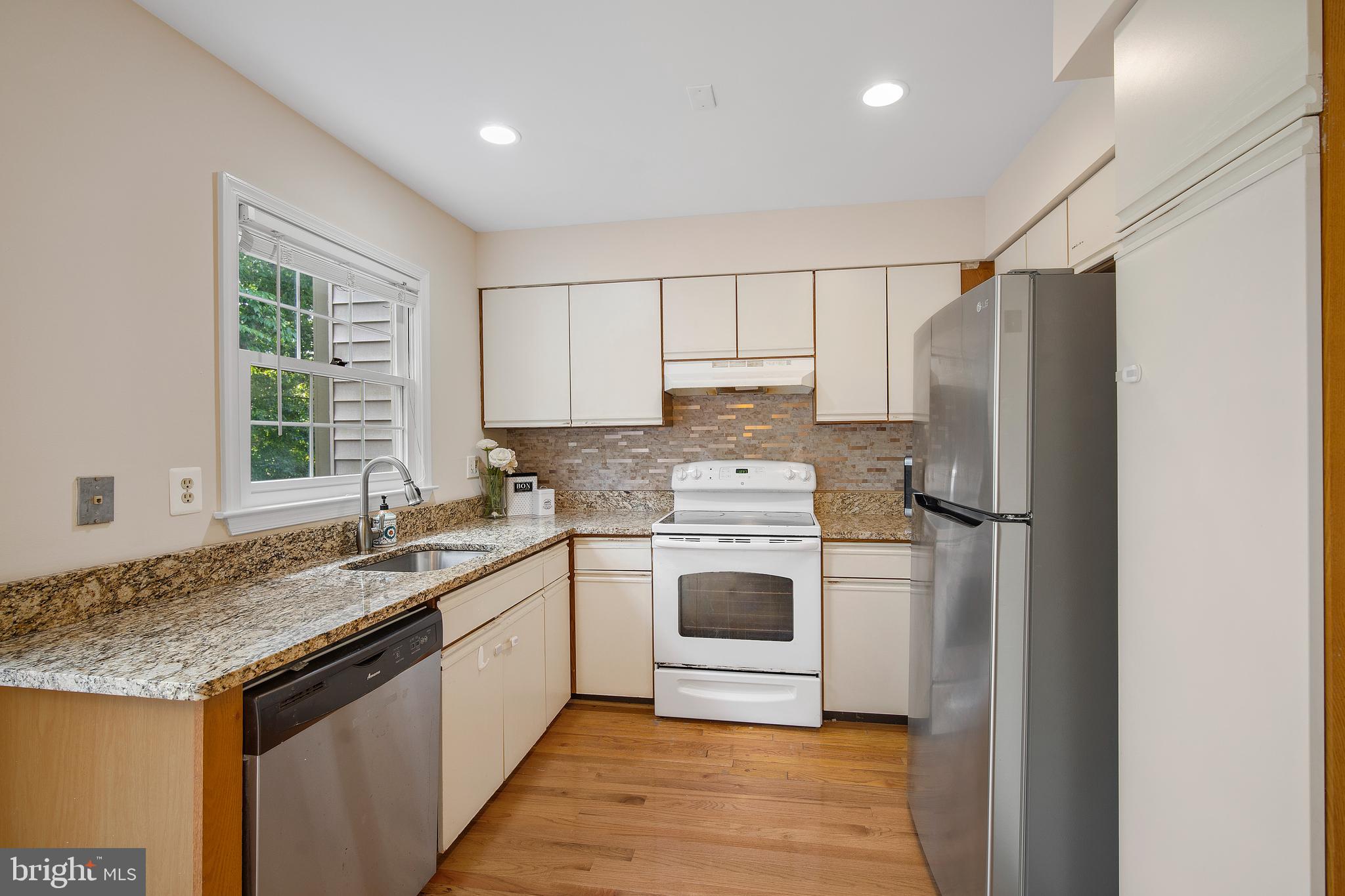 SILVER SPRING CNTRY CLUB - Residential