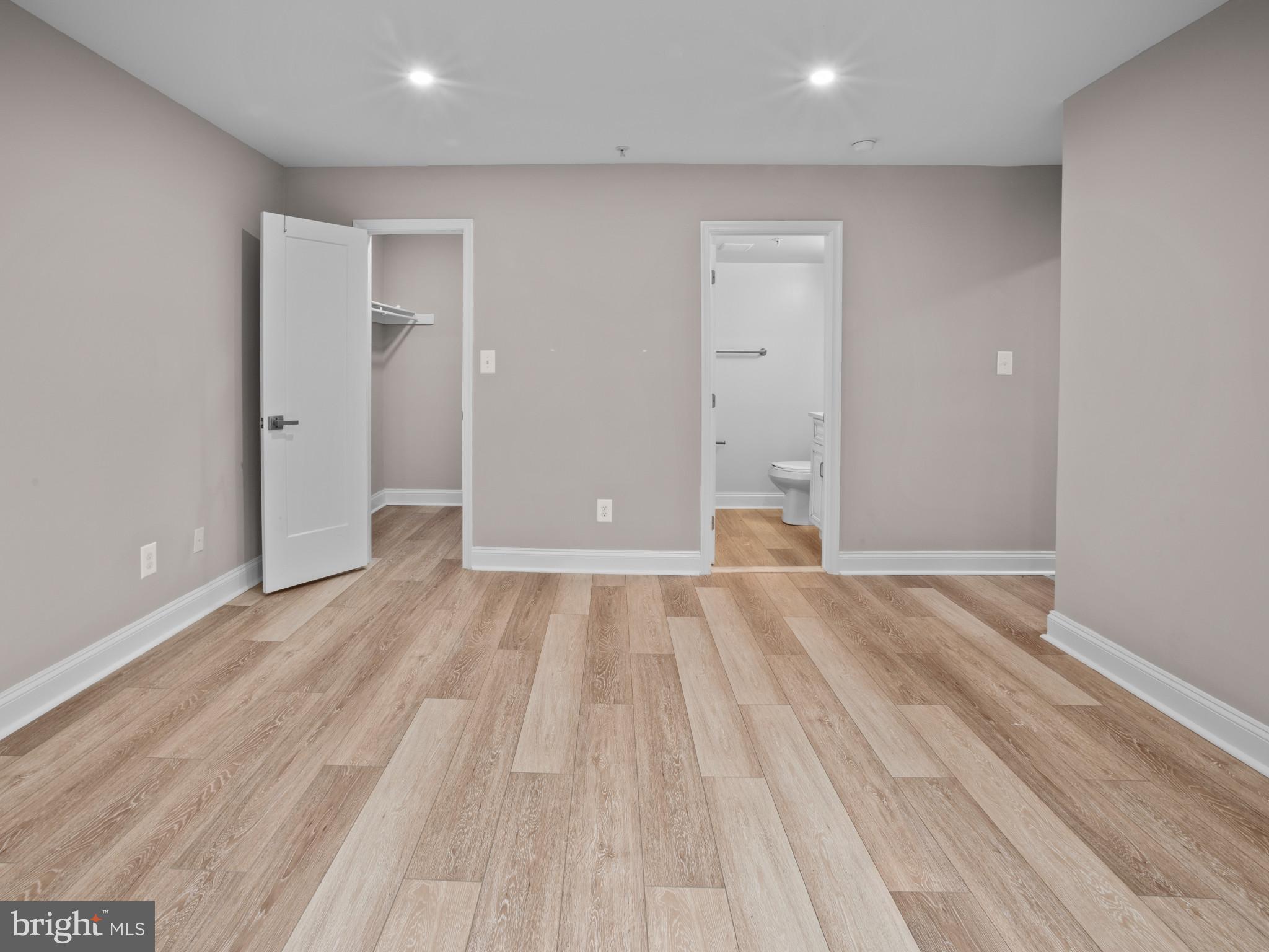 CHAPEL VILLAGE - Residential