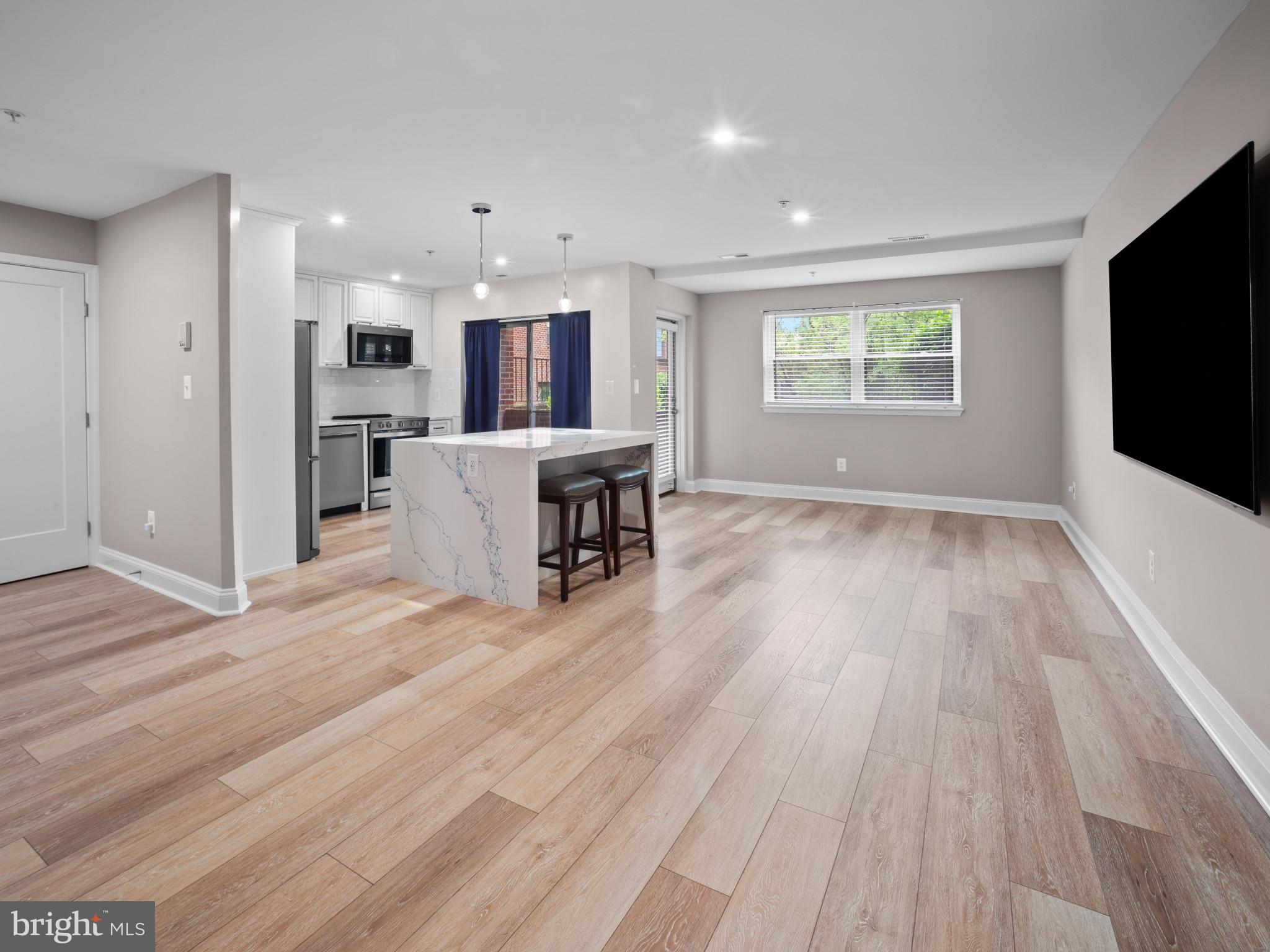 12 JULIET LANE 103