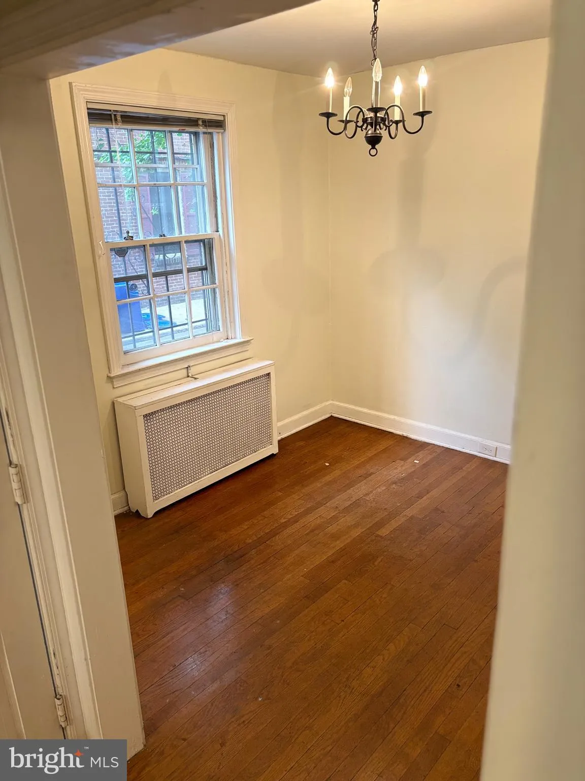 Philadelphia, Pennsylvania 19102, United States, 2 Bedrooms Bedrooms, ,1 BathroomBathrooms,Residential,Pending,134082
