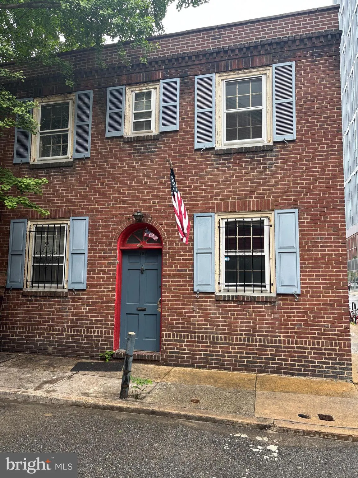 Philadelphia, Pennsylvania 19102, United States, 2 Bedrooms Bedrooms, ,1 BathroomBathrooms,Residential,Pending,134082