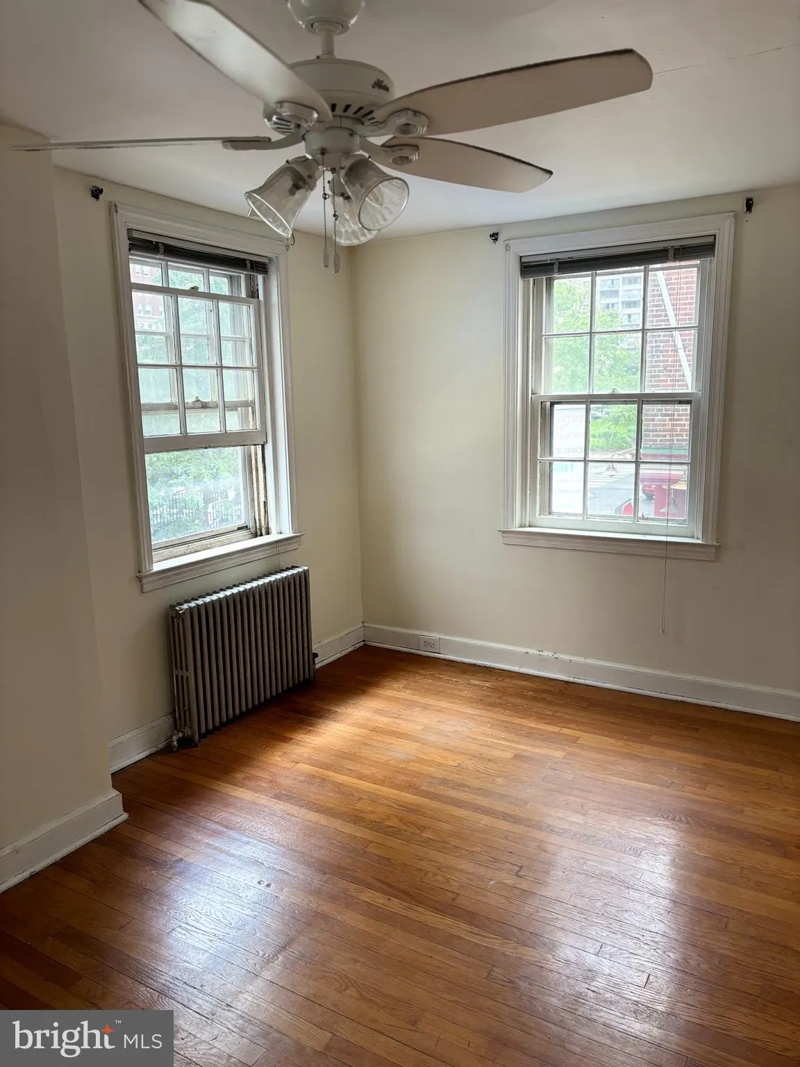 Philadelphia, Pennsylvania 19102, United States, 2 Bedrooms Bedrooms, ,1 BathroomBathrooms,Residential,Pending,134082