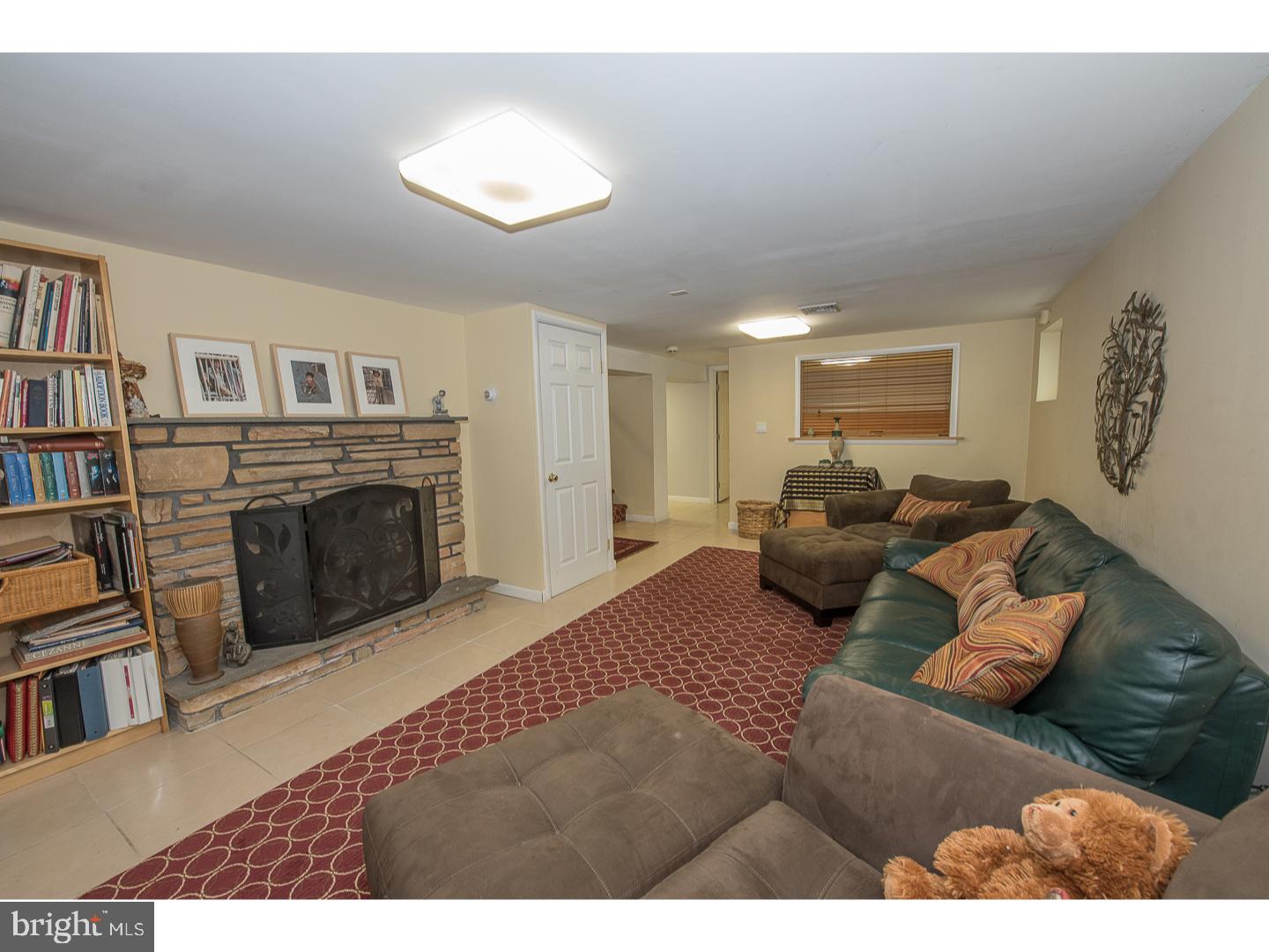 JENKINTOWN - Residential