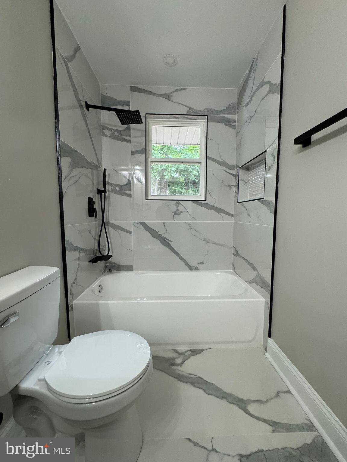 ROBIN HILLS - Residential