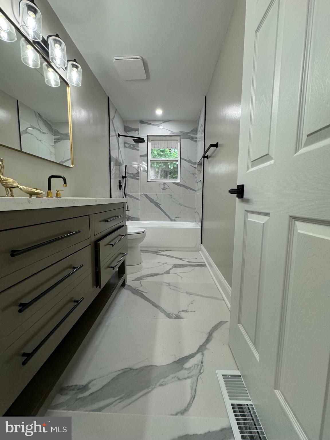 ROBIN HILLS - Residential