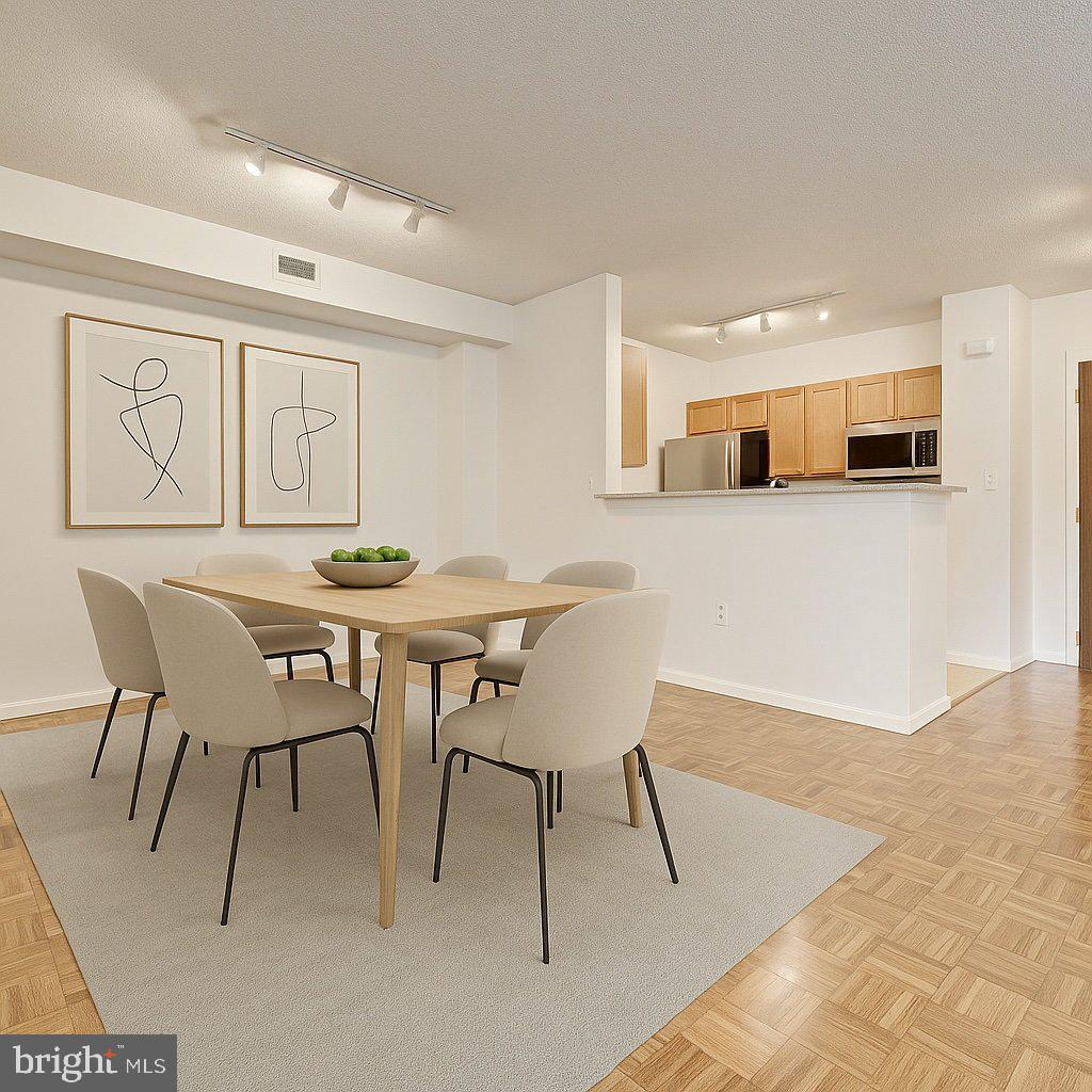 7111 WOODMONT AVENUE 209