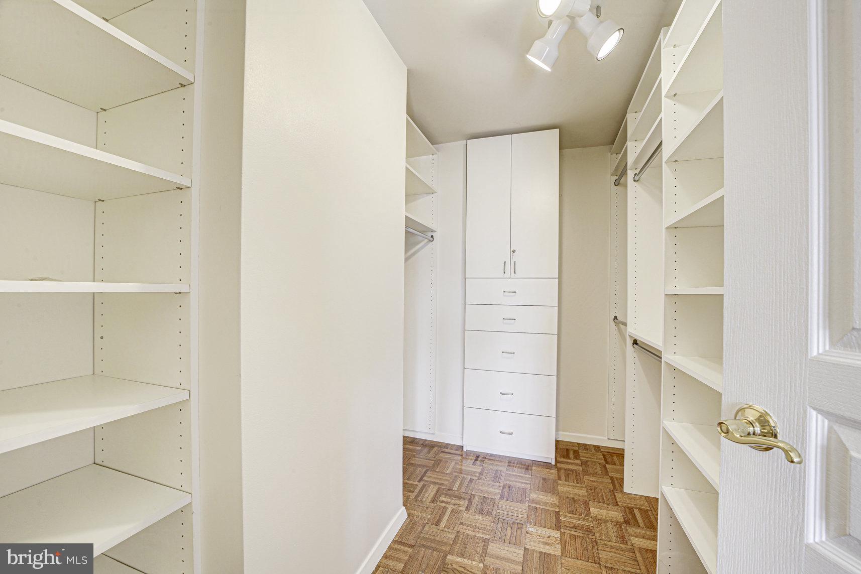 CRESCENT PLAZA - Residential