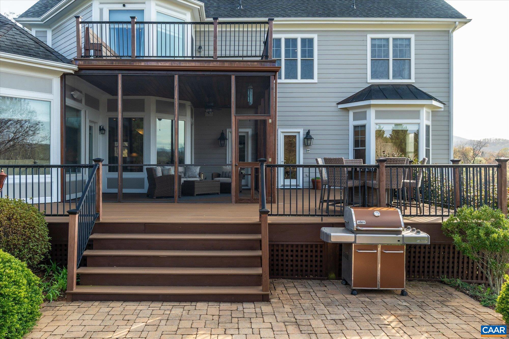 THE ROCKS - Residential