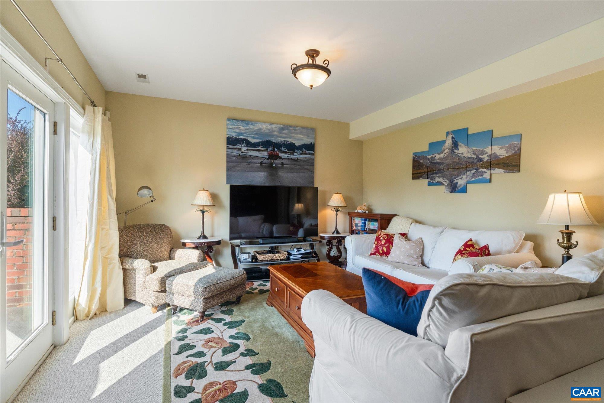 THE ROCKS - Residential