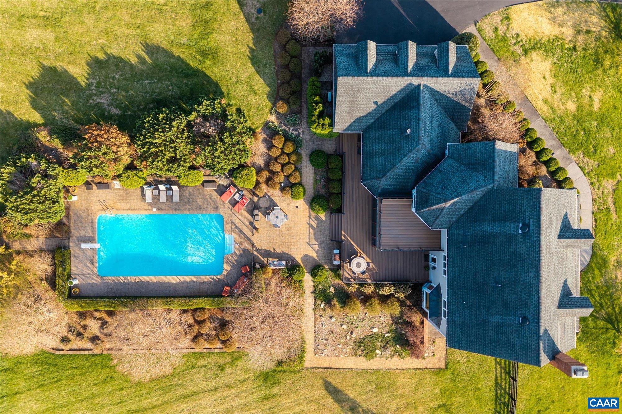 THE ROCKS - Residential