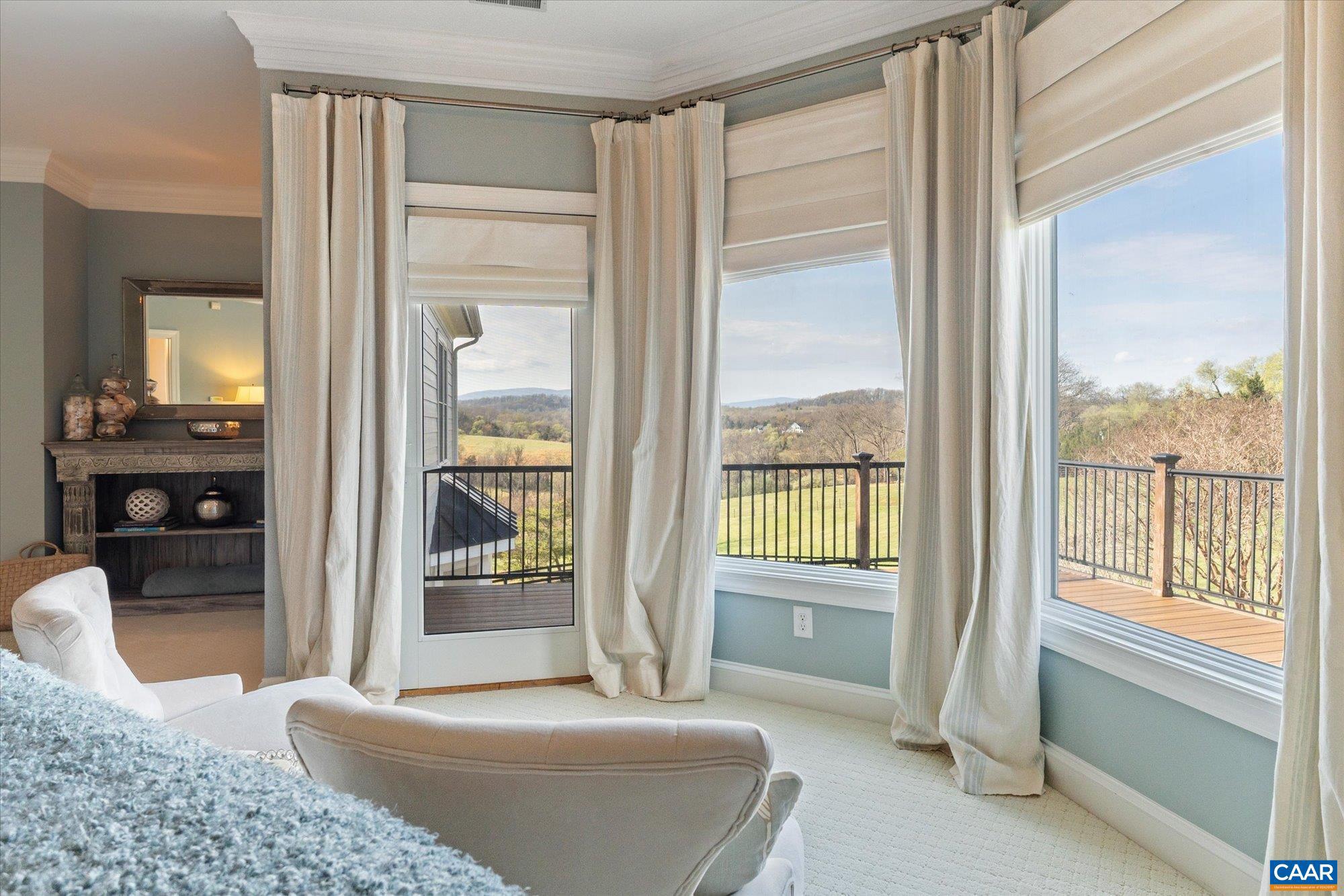 THE ROCKS - Residential