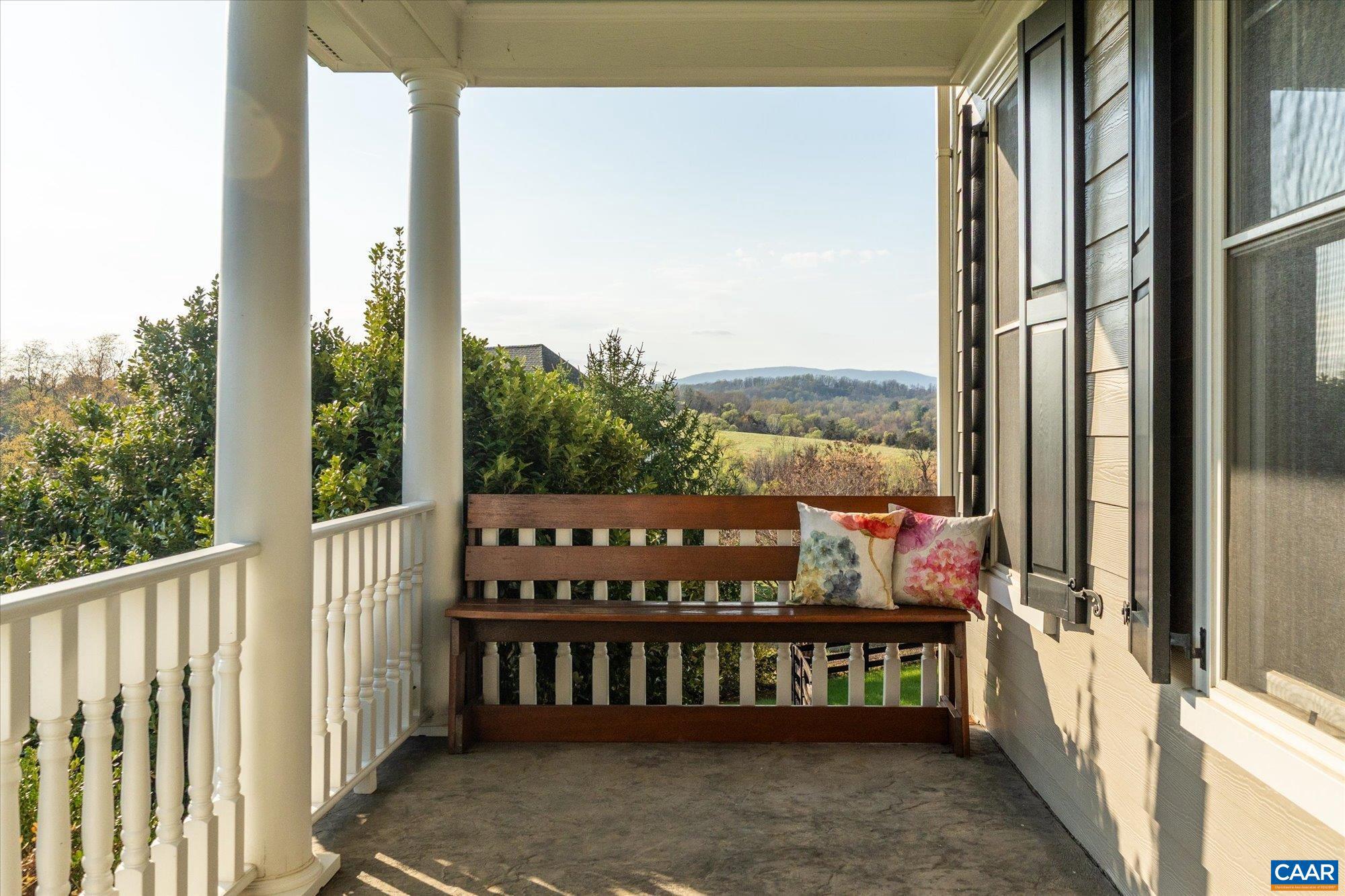 THE ROCKS - Residential