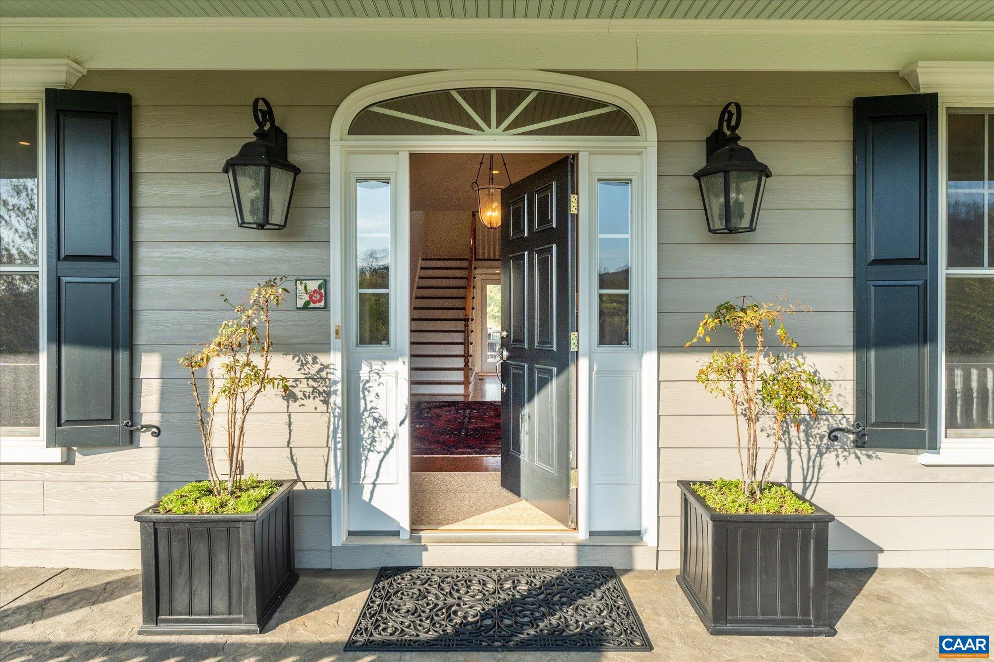 THE ROCKS - Residential