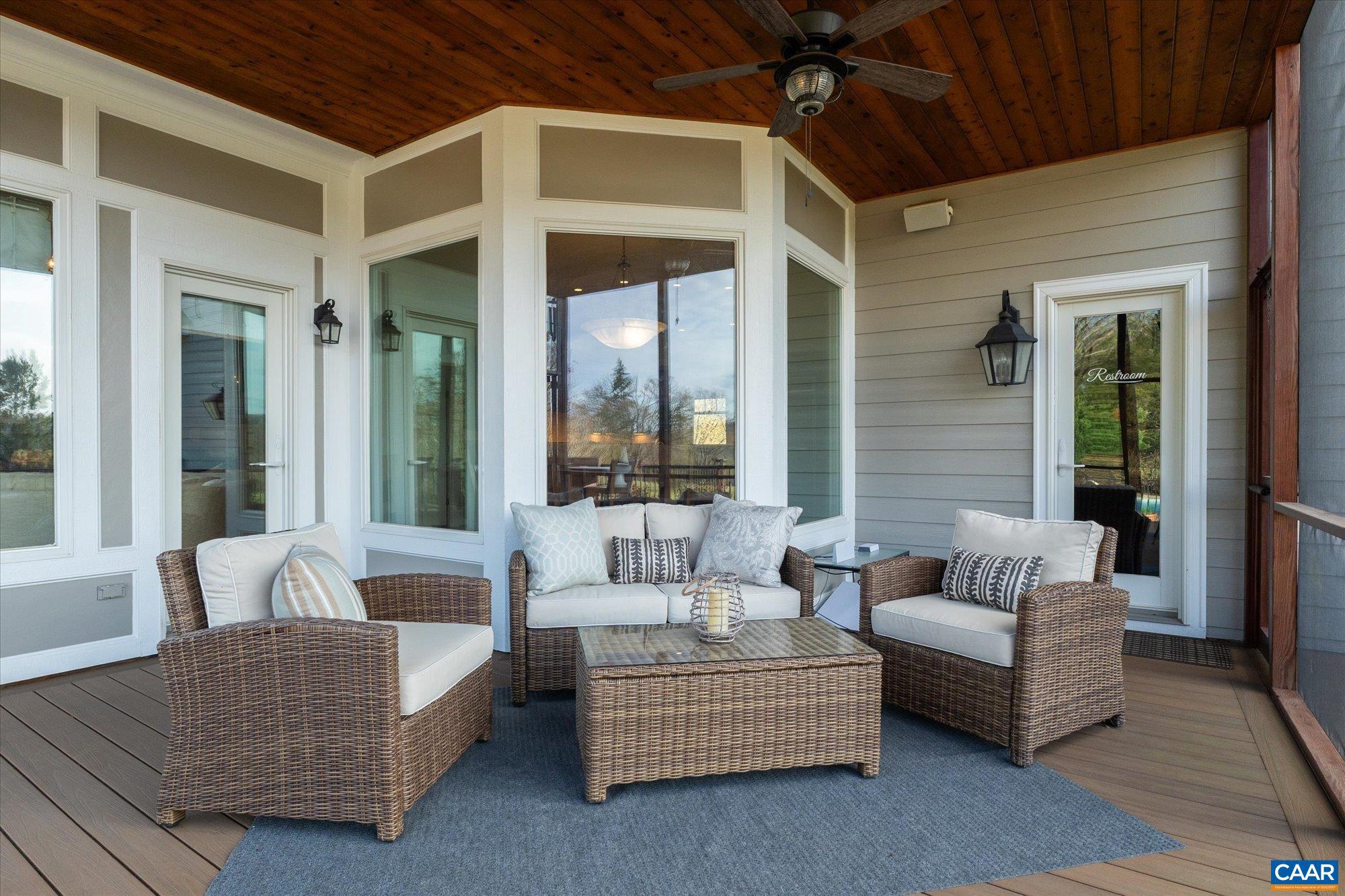 THE ROCKS - Residential