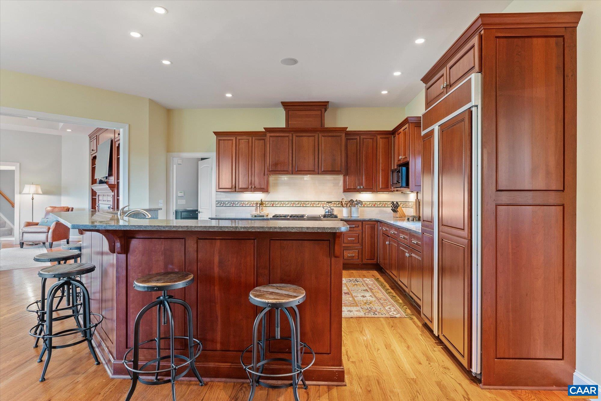 THE ROCKS - Residential