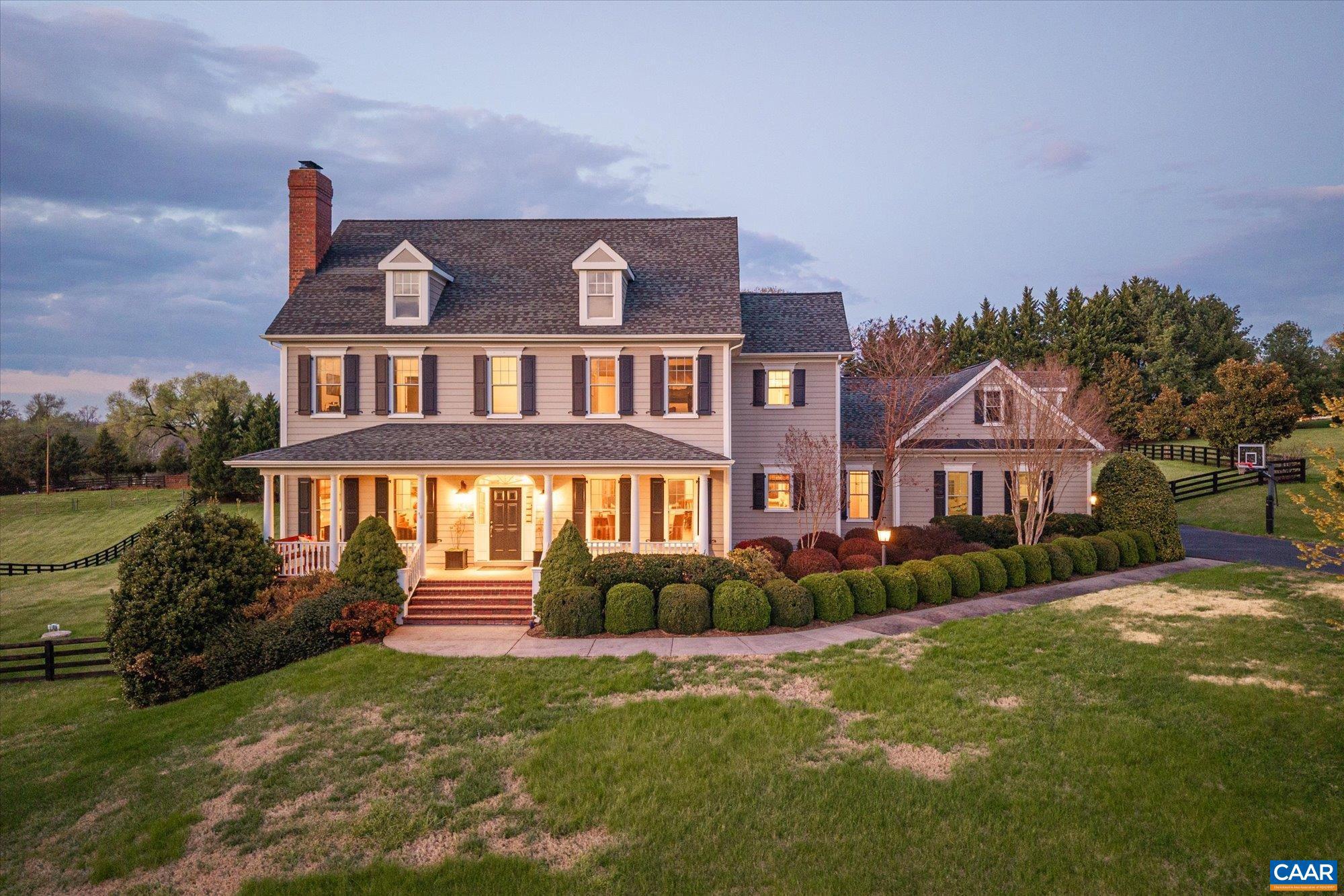 THE ROCKS - Residential