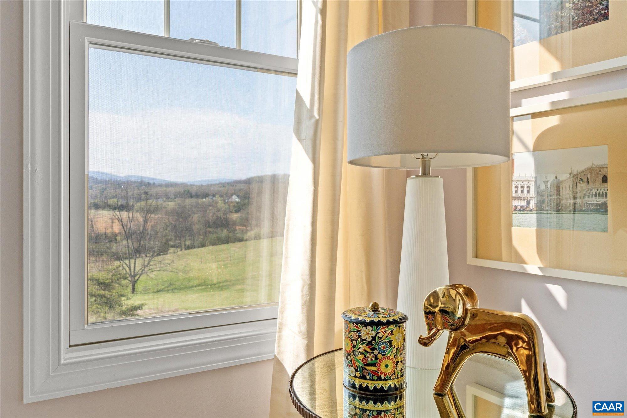 THE ROCKS - Residential