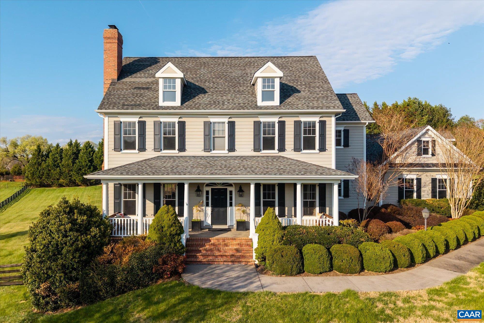 THE ROCKS - Residential