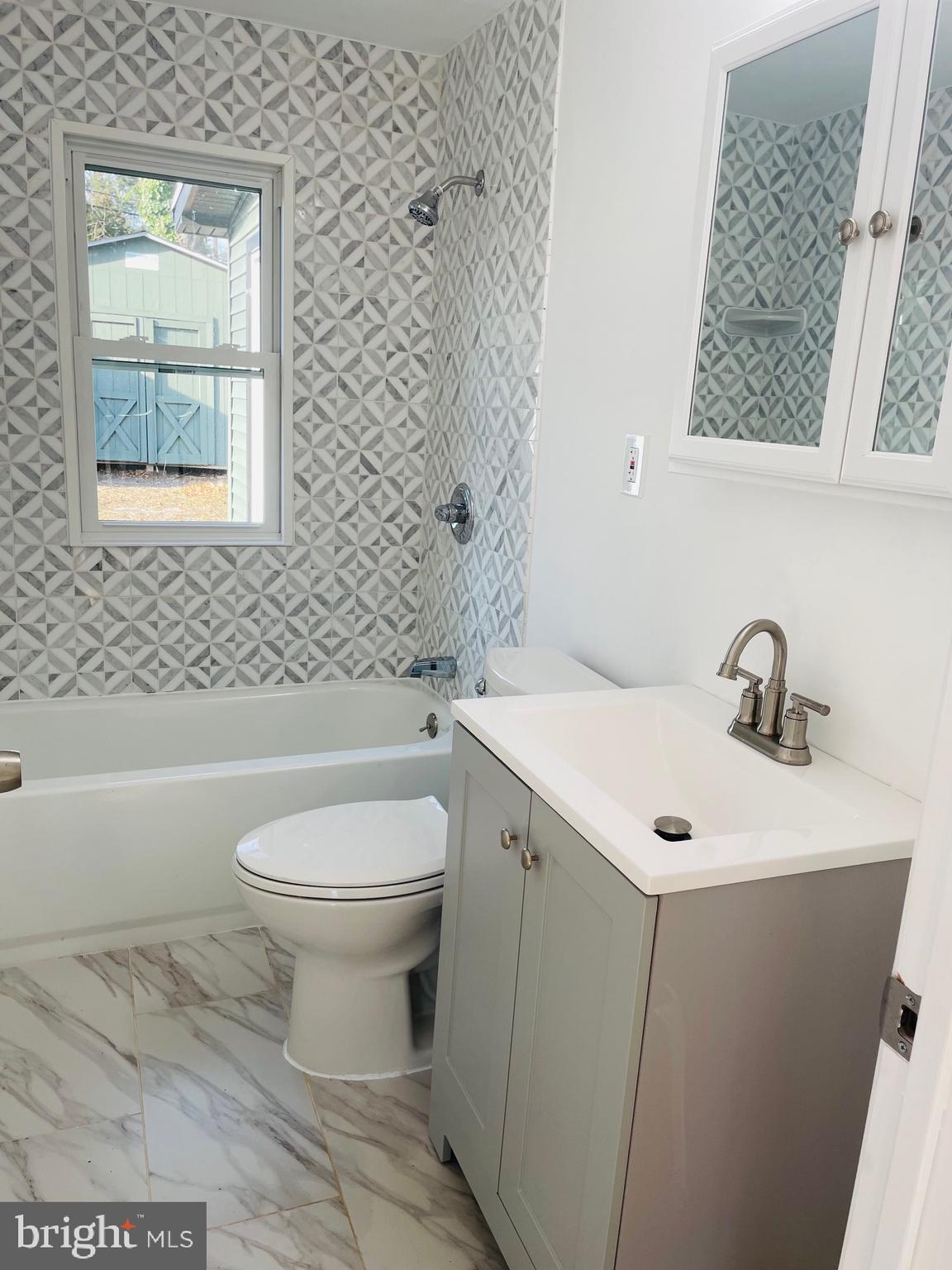 WASHINGTON HGTS - Residential