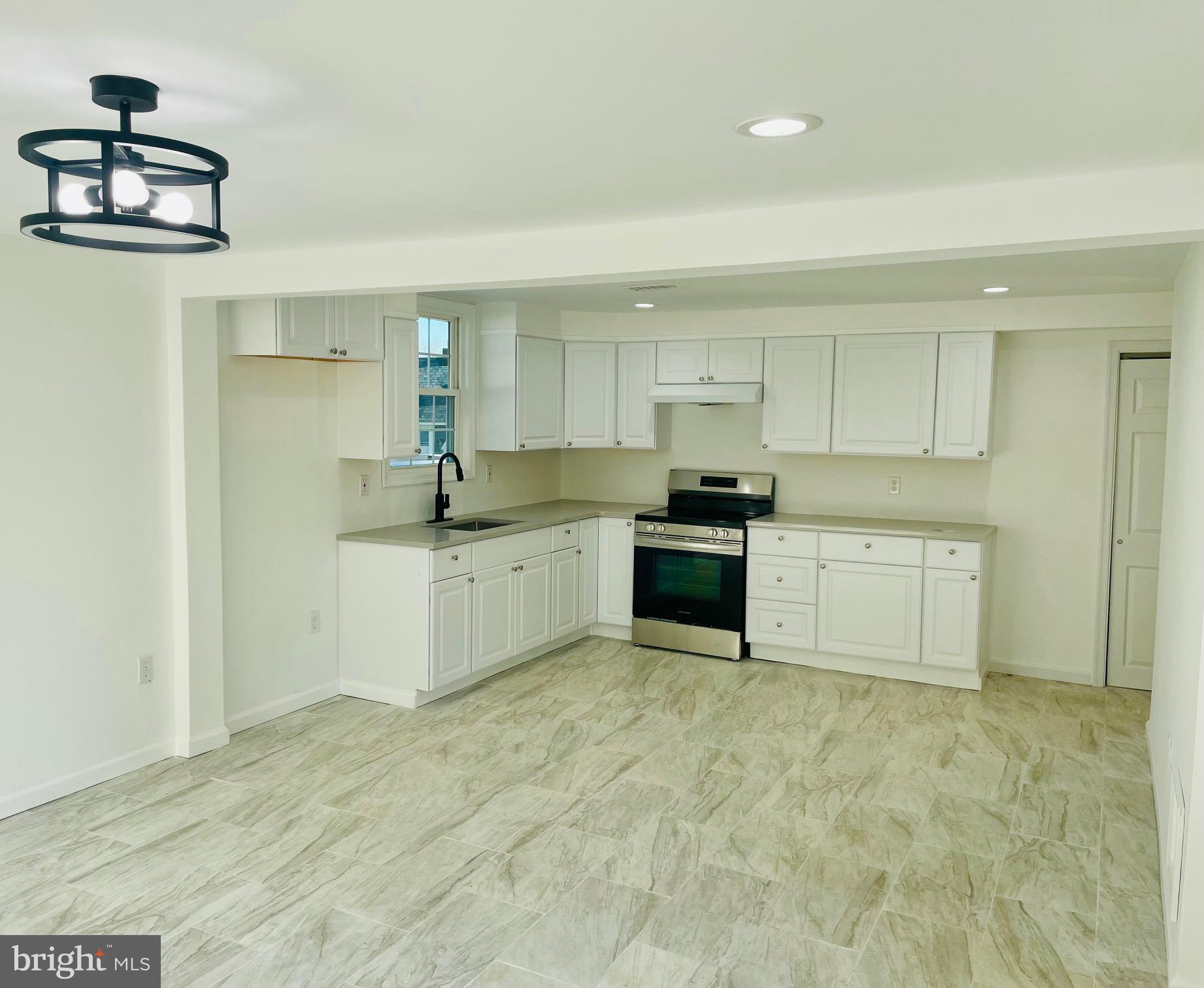 WASHINGTON HGTS - Residential