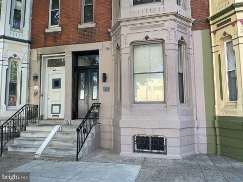Townhouse For Rent - 1411 S Broad Street #1<br/> PHILADELPHIA, PA 19147