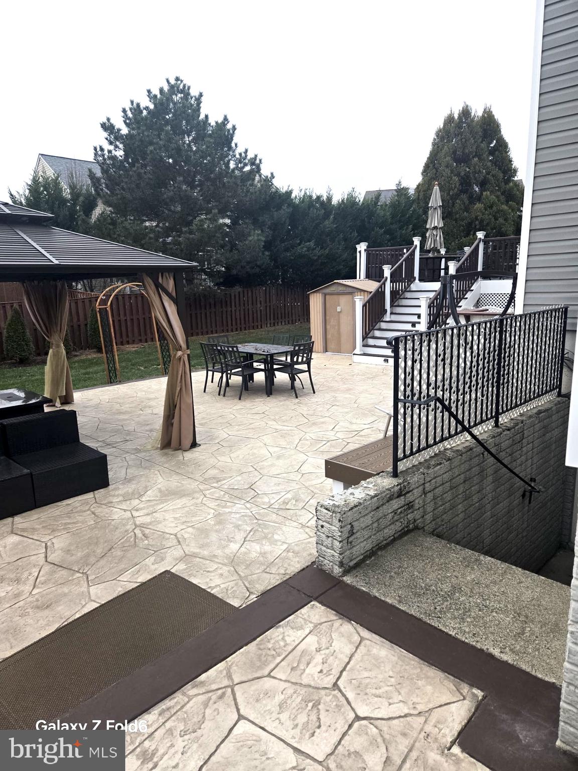 BARRETTS CROSSING - Residential Lease