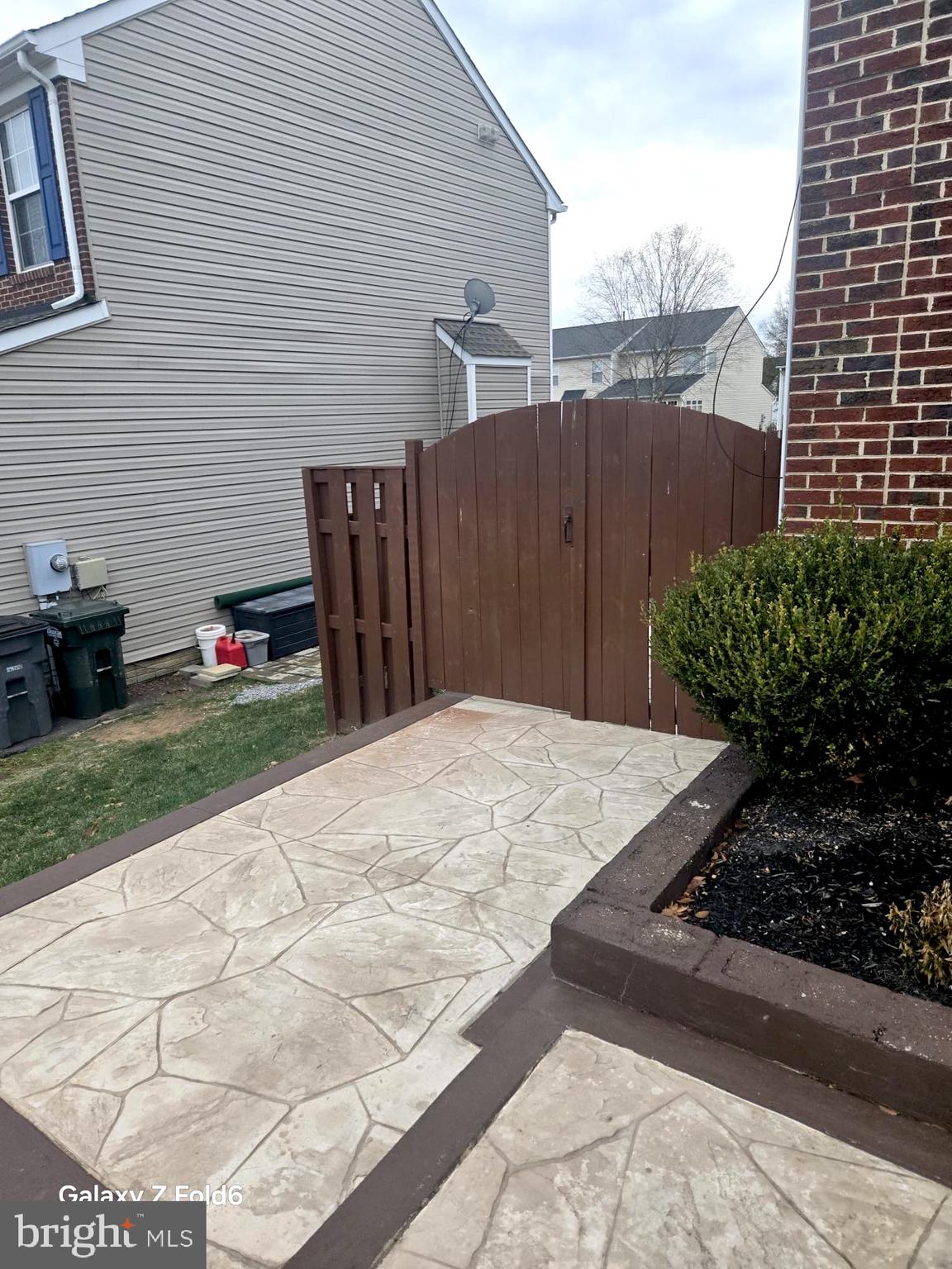 BARRETTS CROSSING - Residential Lease