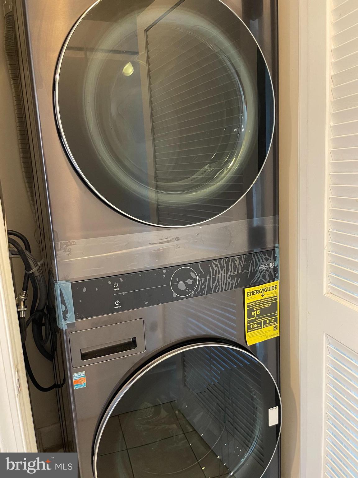 MIDTOWN ALEXANDRIA STATION CONDOMINIUM - Residential Lease