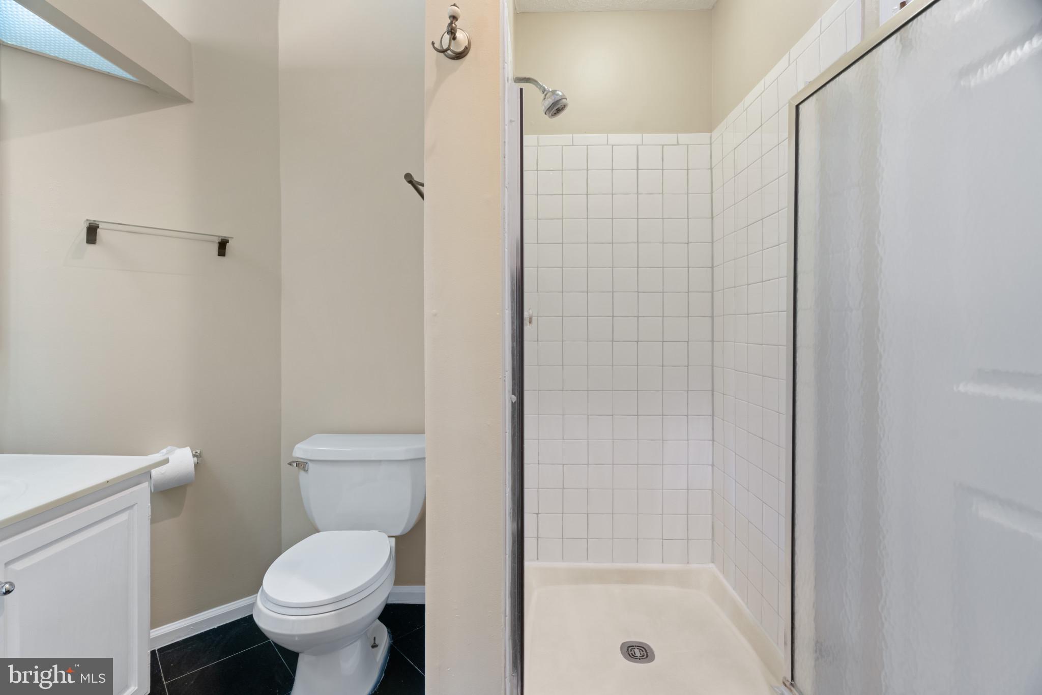 WATERS EDGE AT NORTH LAKE - Residential