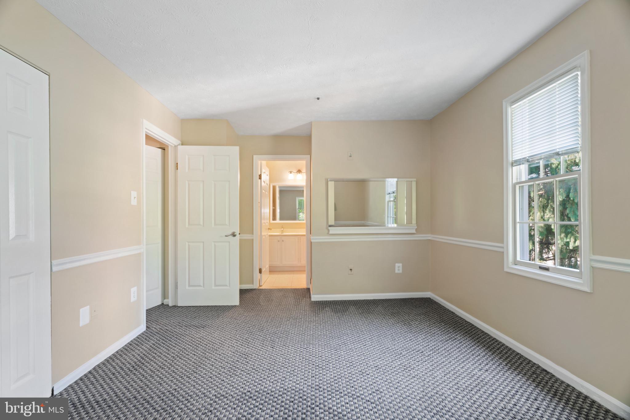 WATERS EDGE AT NORTH LAKE - Residential