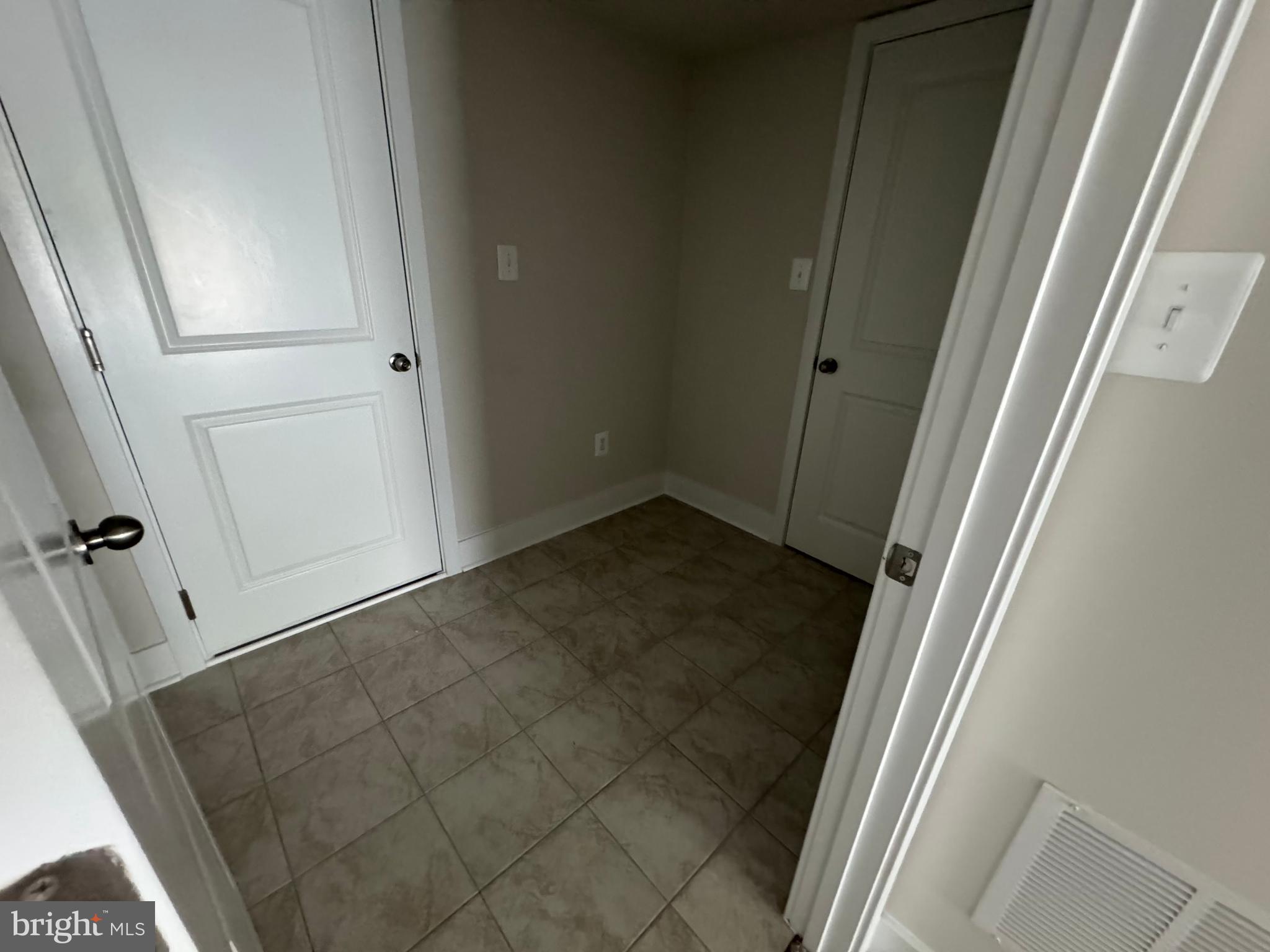 THE WOODS AT MYRTLE POINT - Residential Lease