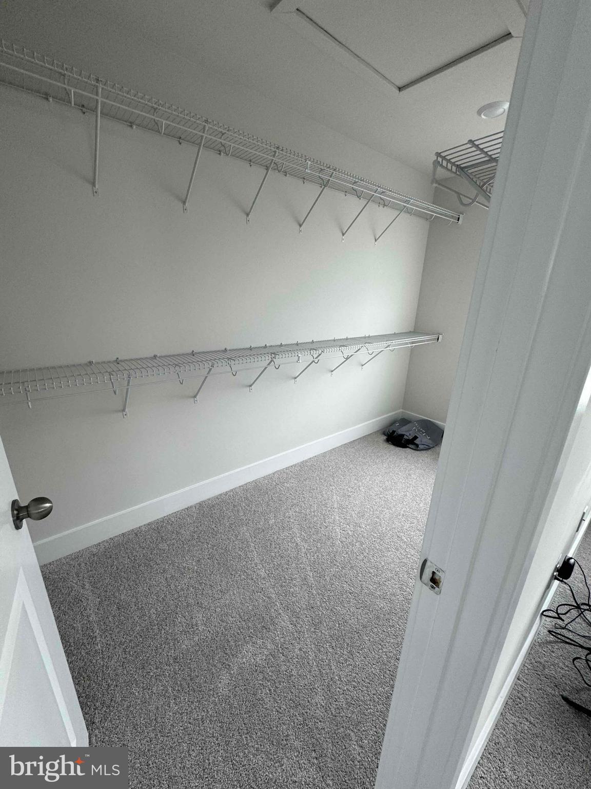 THE WOODS AT MYRTLE POINT - Residential Lease