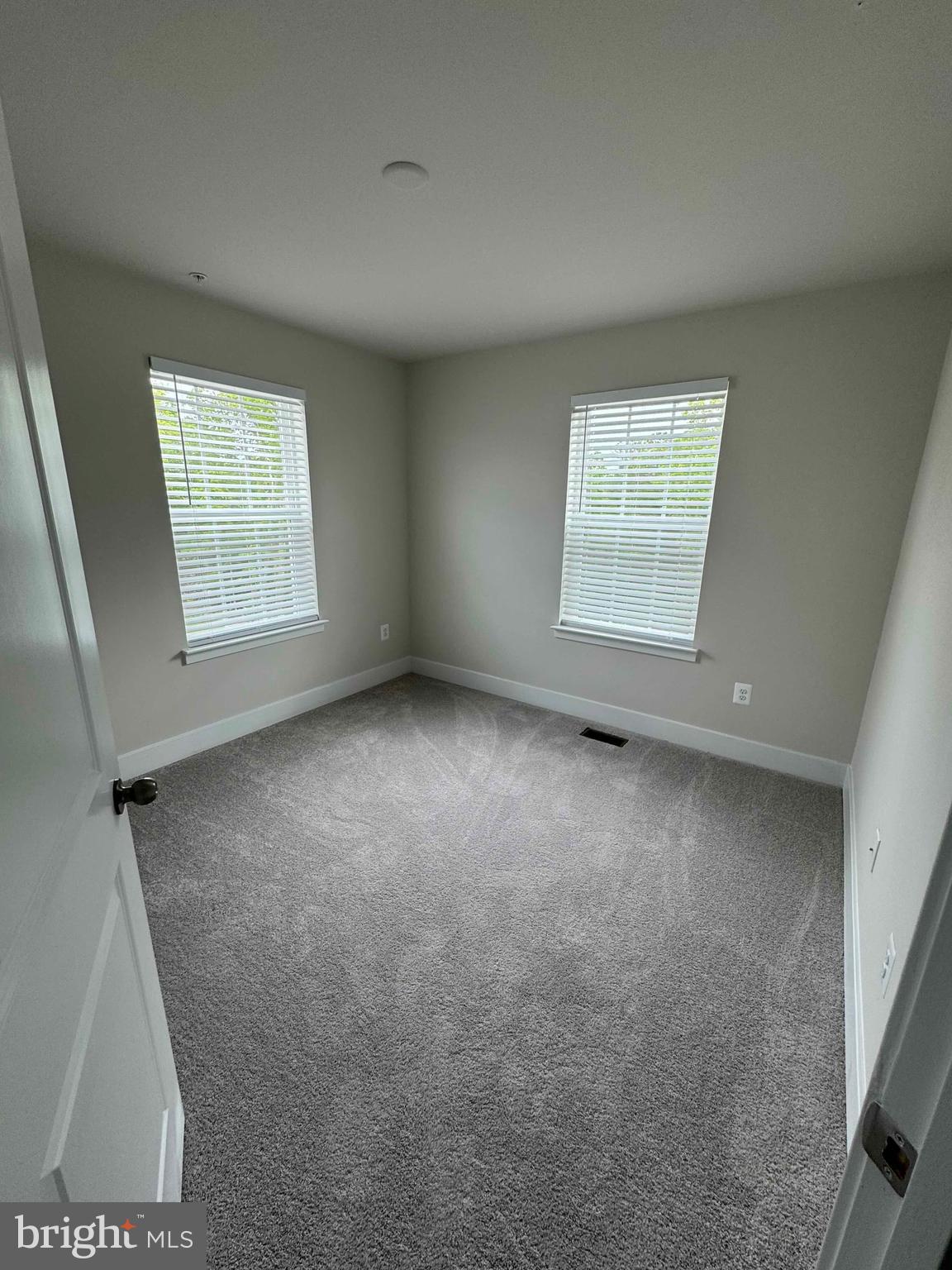 THE WOODS AT MYRTLE POINT - Residential Lease